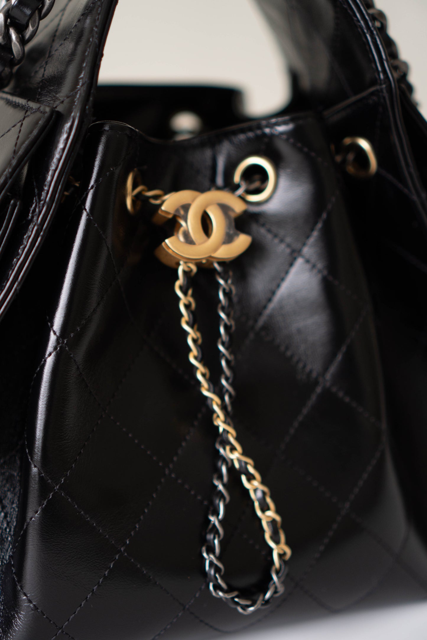 C25 Small Drawstring Bag – Shiny Lambskin with Gold Hardware