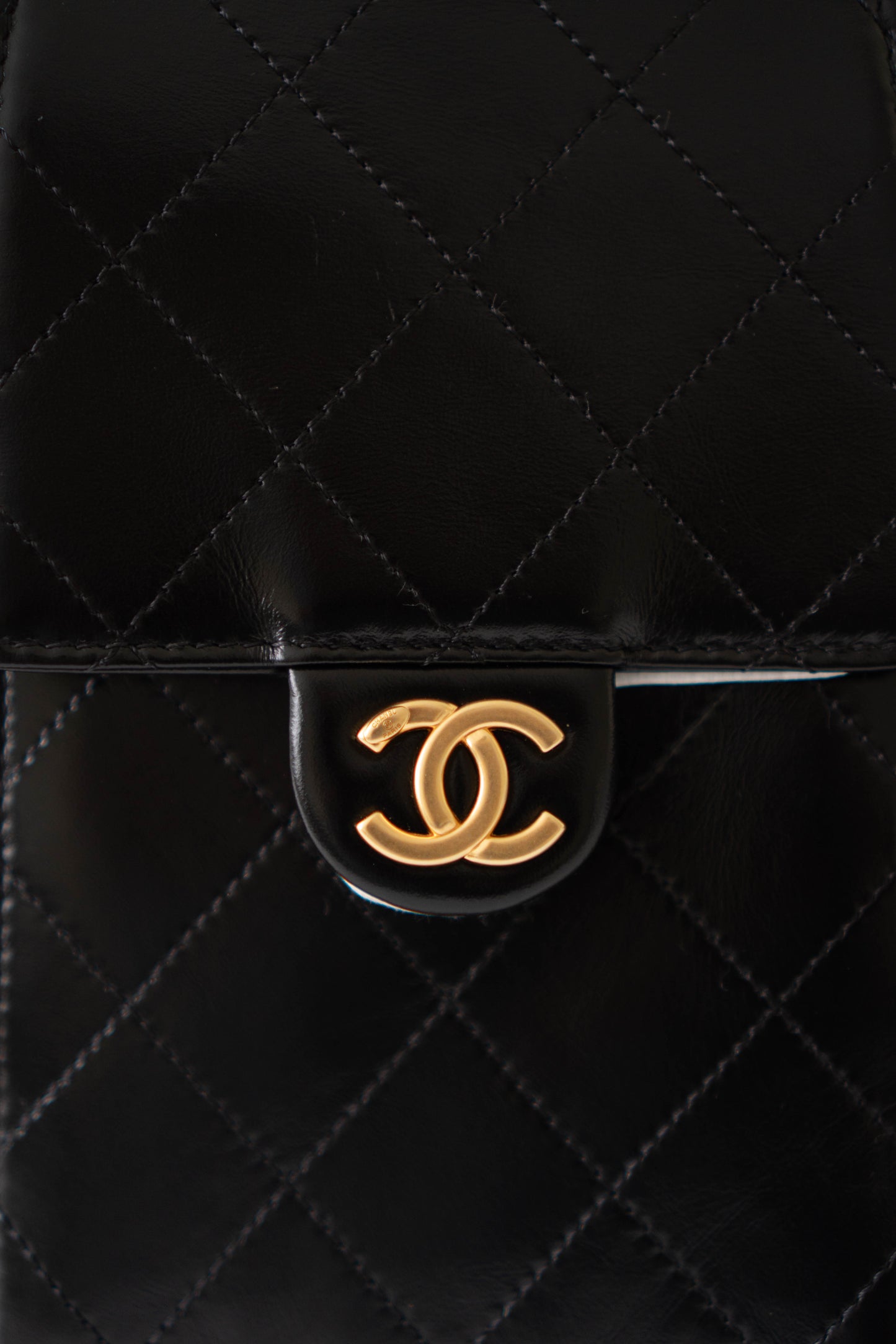 C25 Small Drawstring Bag – Shiny Lambskin with Gold Hardware