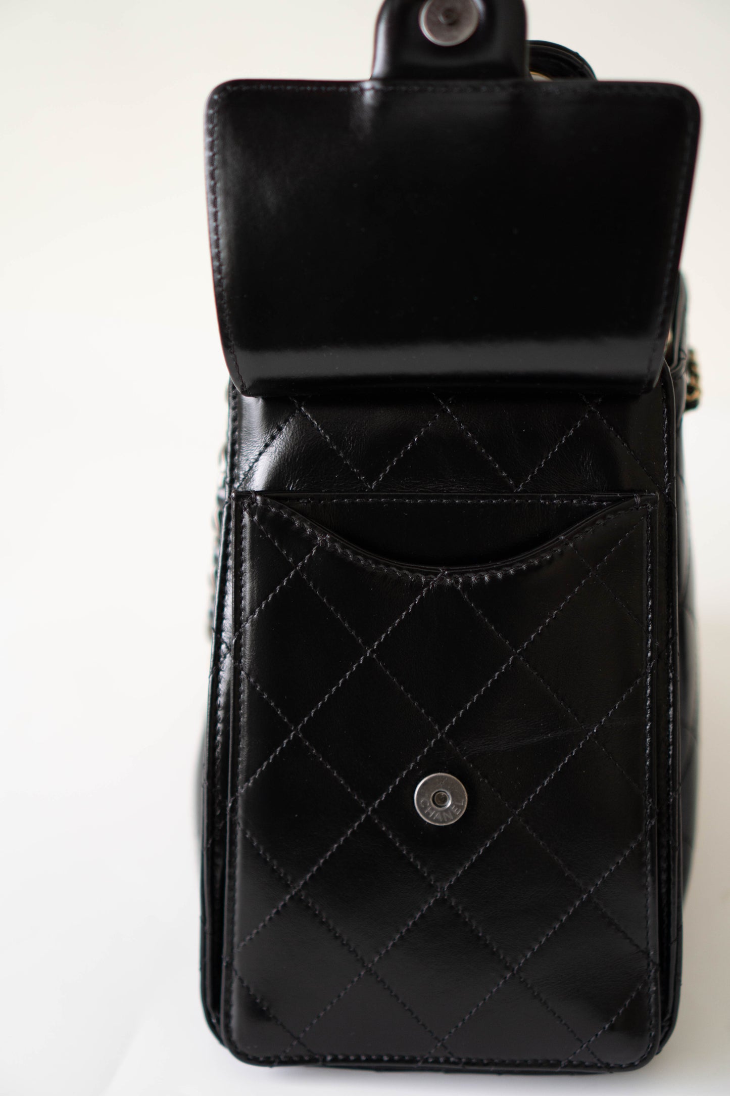 C25 Small Drawstring Bag – Shiny Lambskin with Gold Hardware