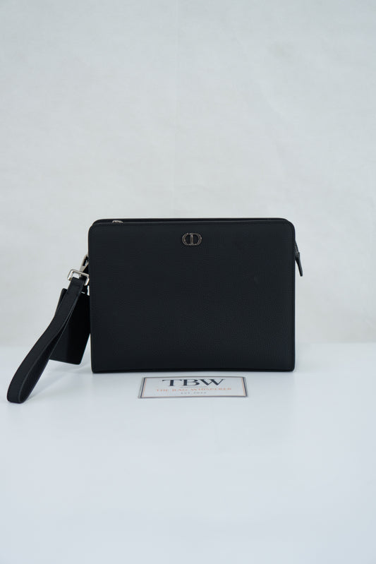 CD Icon A5 Zipped Triangle Pouch – Black Grained Leather with Silver Hardware