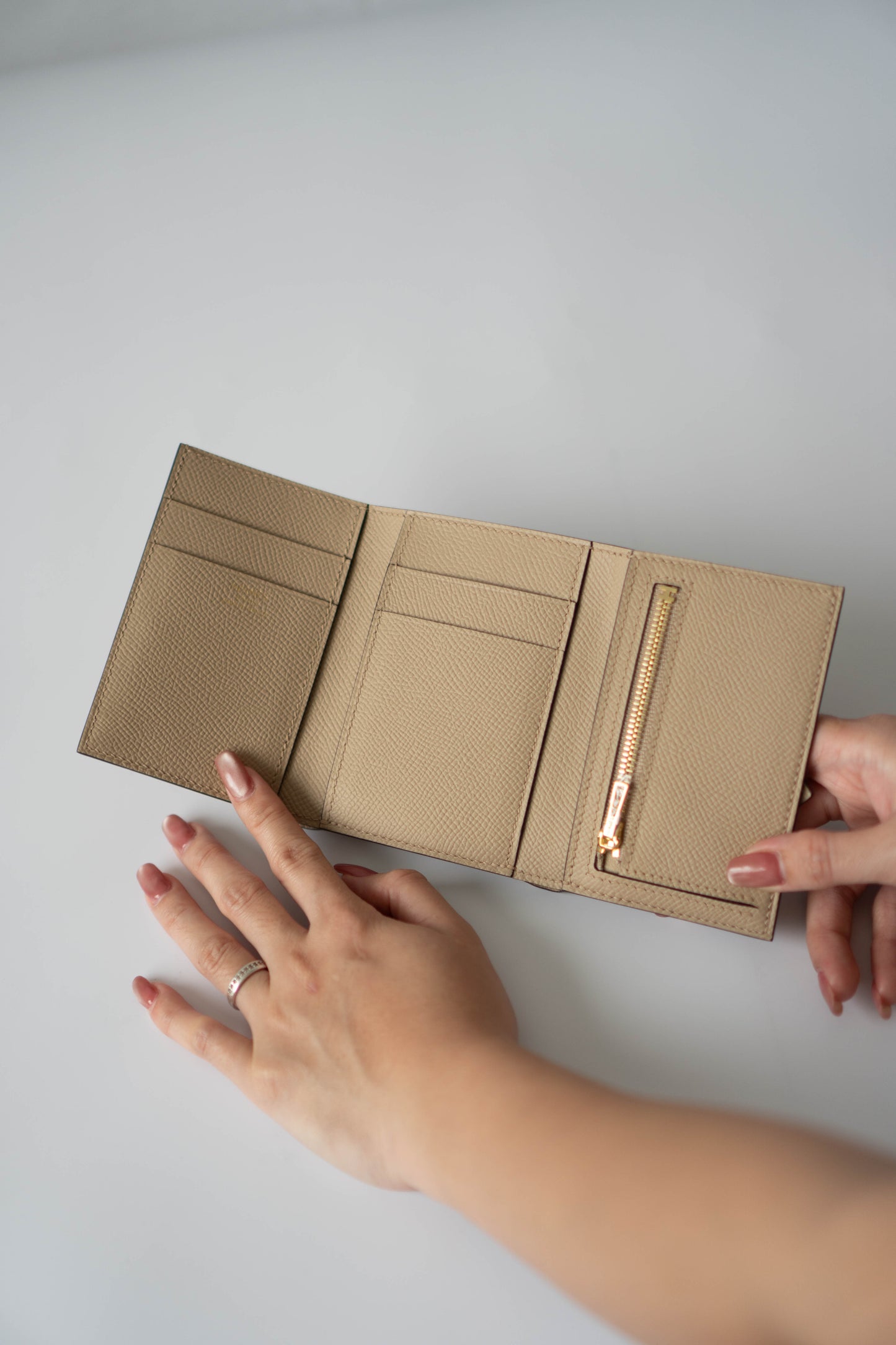 Bearn Compact Wallet – Trench Epsom