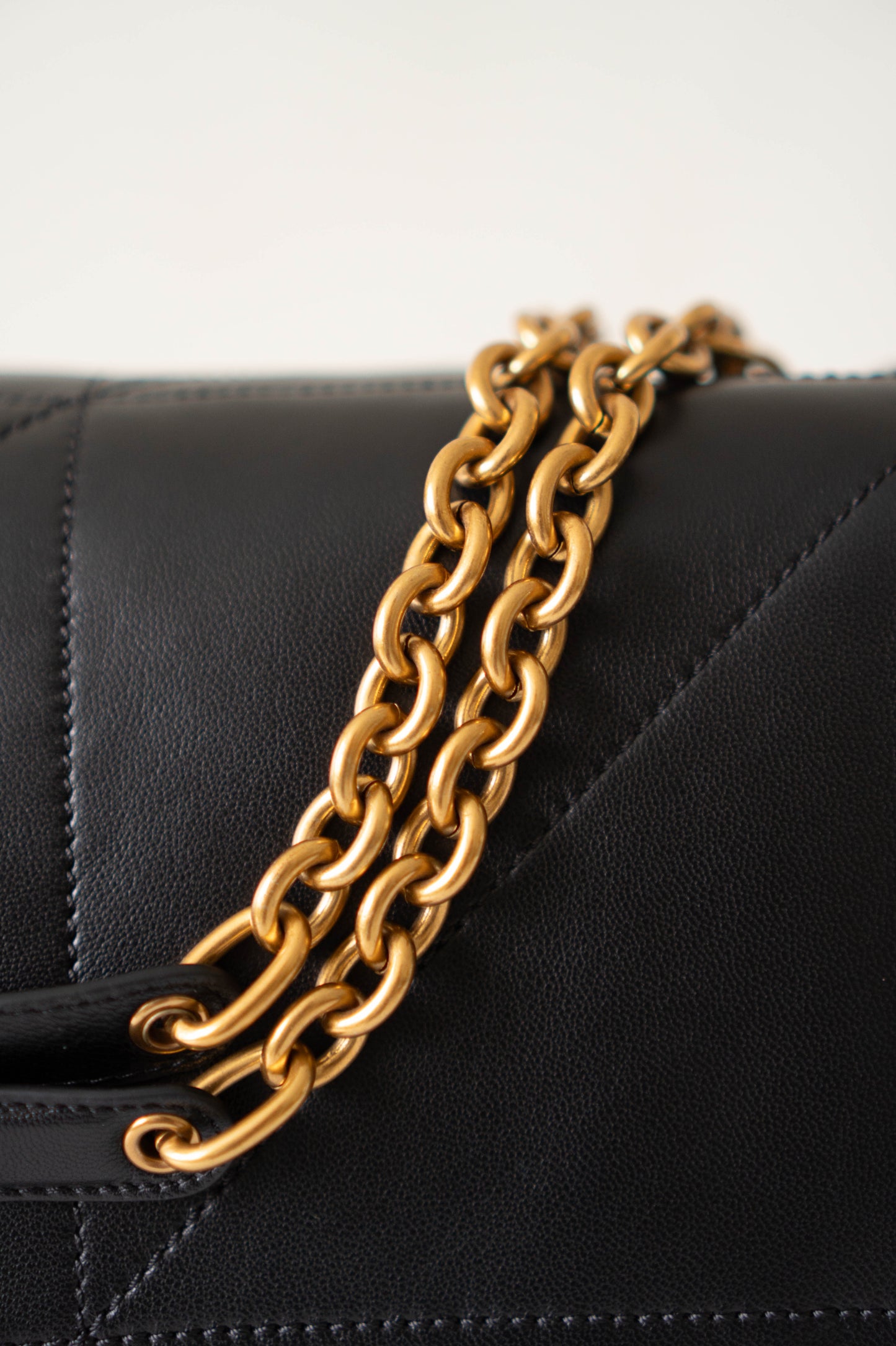 Jamie 4.3 Large In Black Lambskin with Gold Hardware