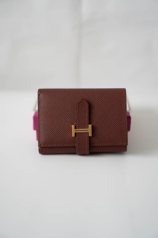 Bearn Compact Wallet – Rouge Sellier Epsom with Gold Hardware