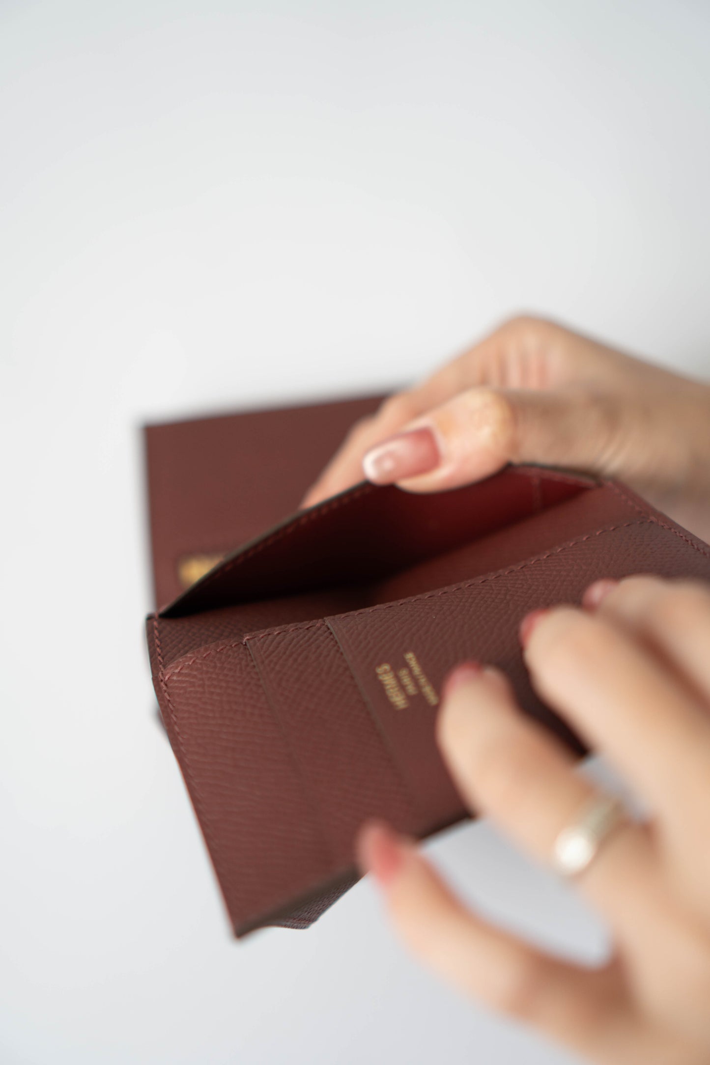 Bearn Compact Wallet – Rouge Sellier Epsom with Gold Hardware