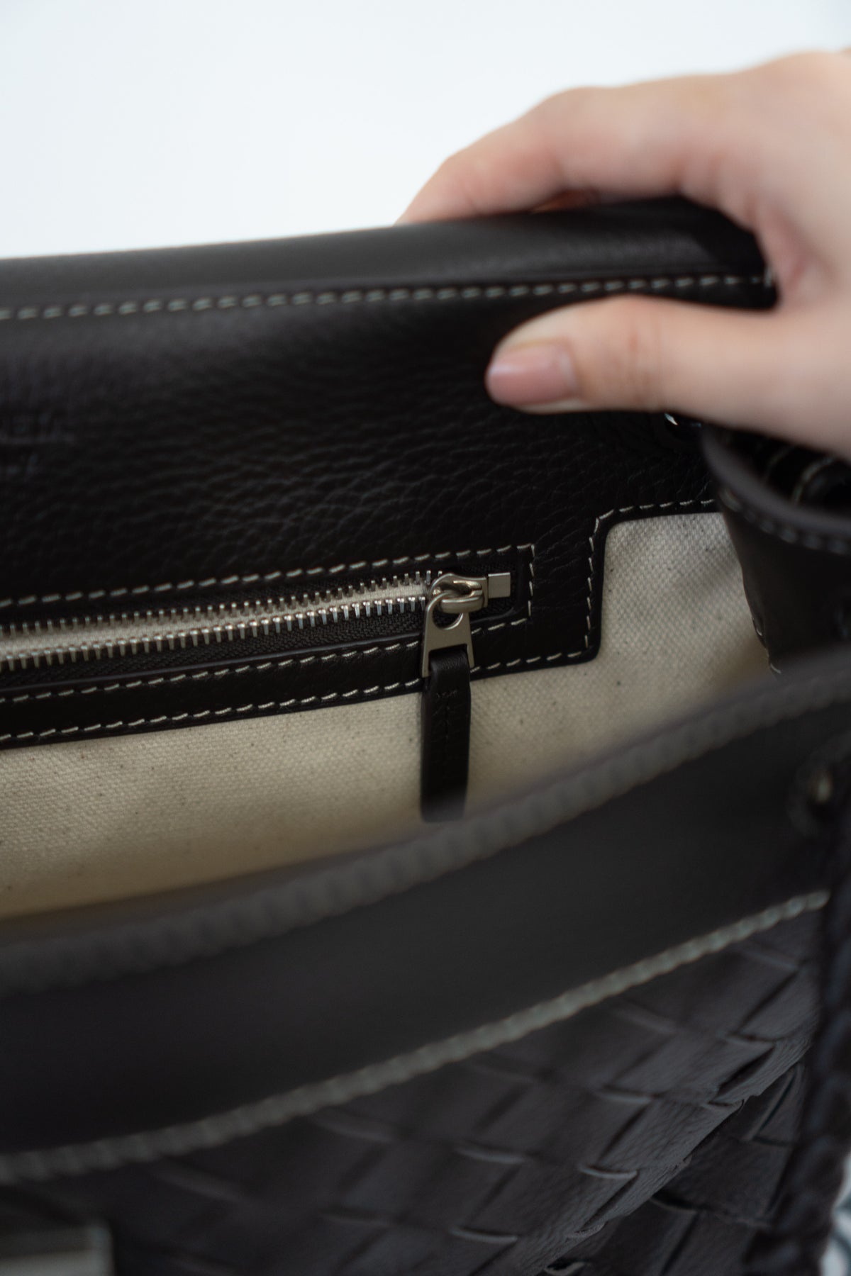 Andiamo Messenger Bag – Dark Brown