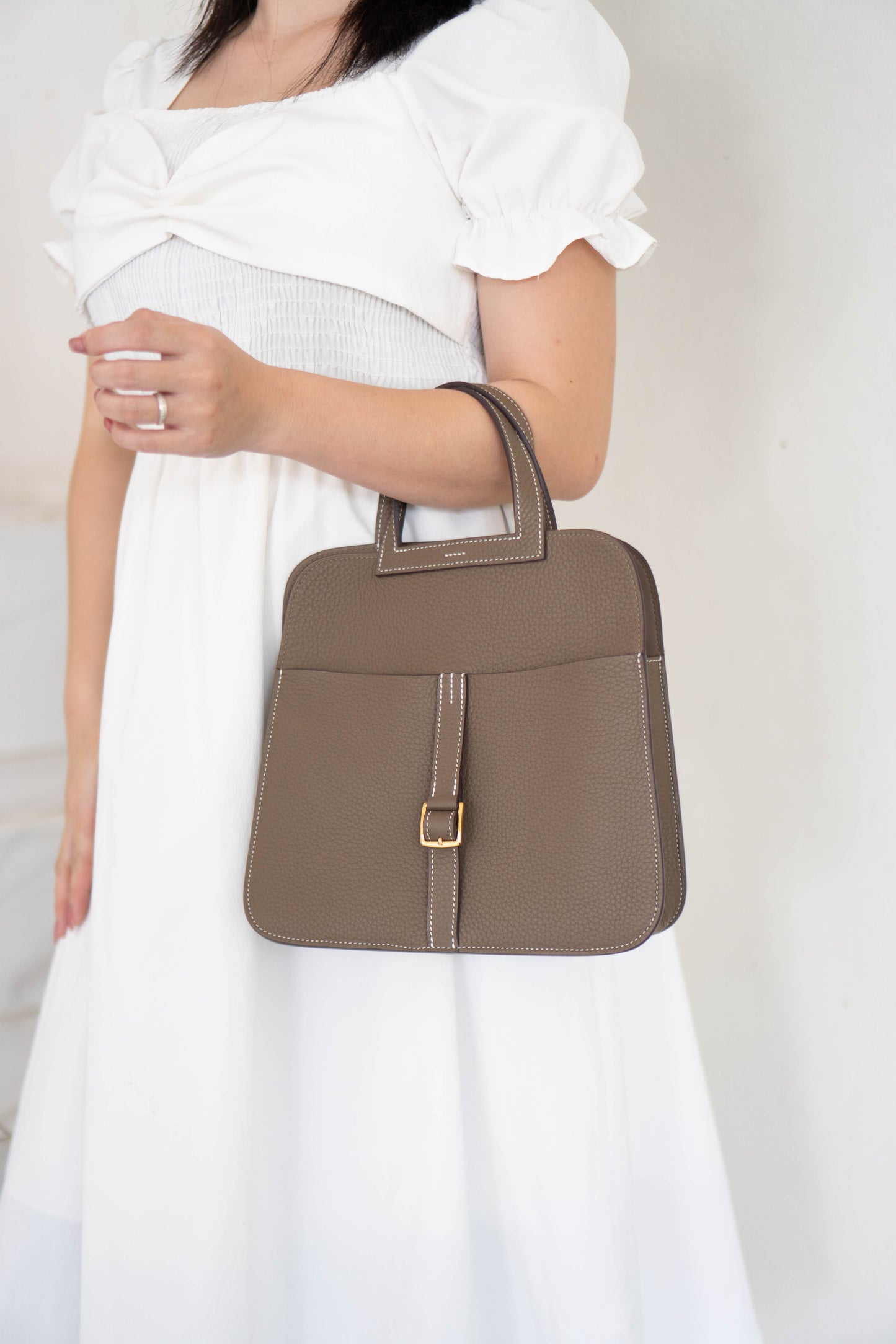 Halzan Top Handle Bag 25 – Etoupe Clemence with Palladium Hardware