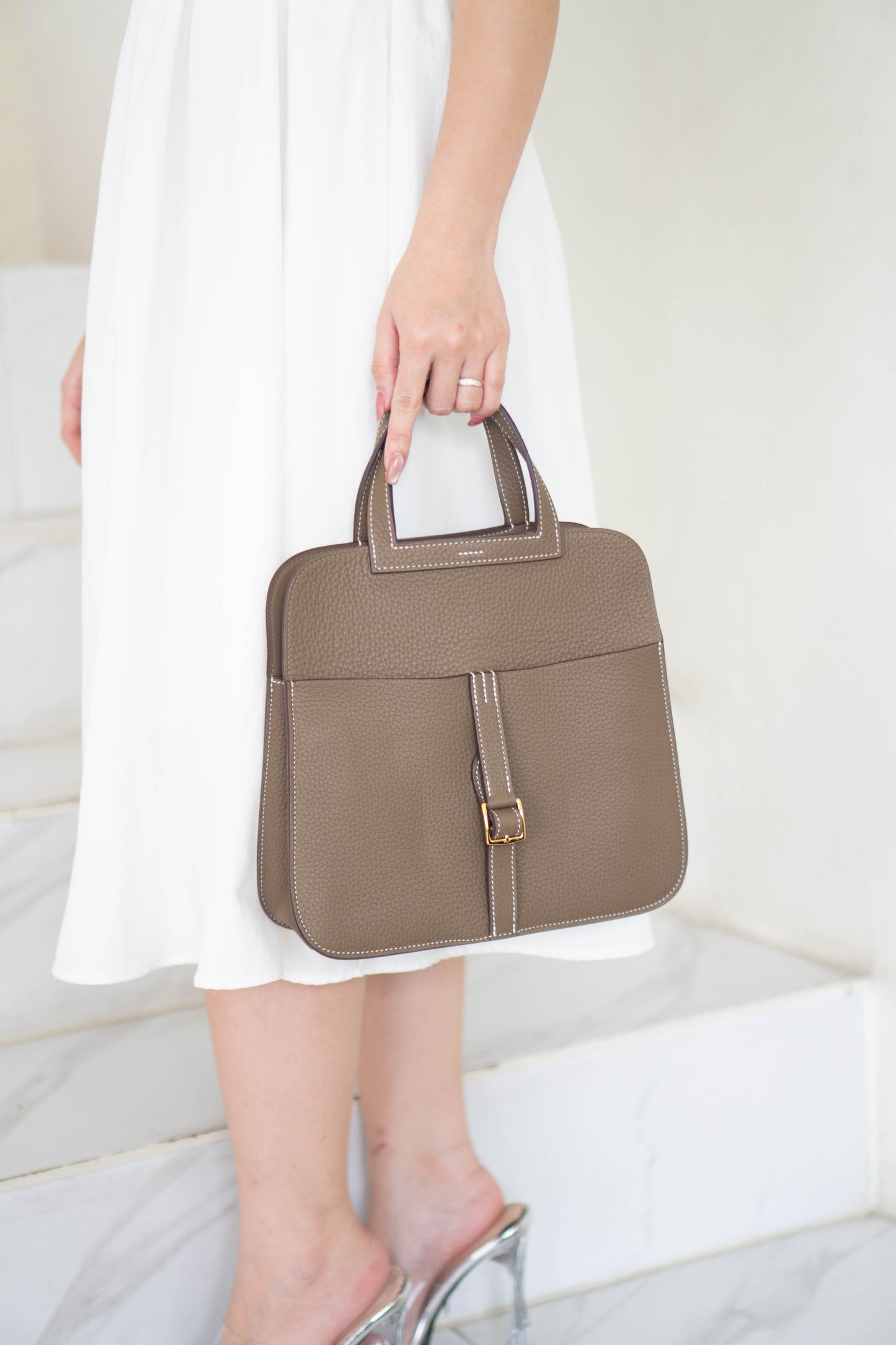 Halzan Top Handle Bag 25 – Etoupe Clemence with Palladium Hardware