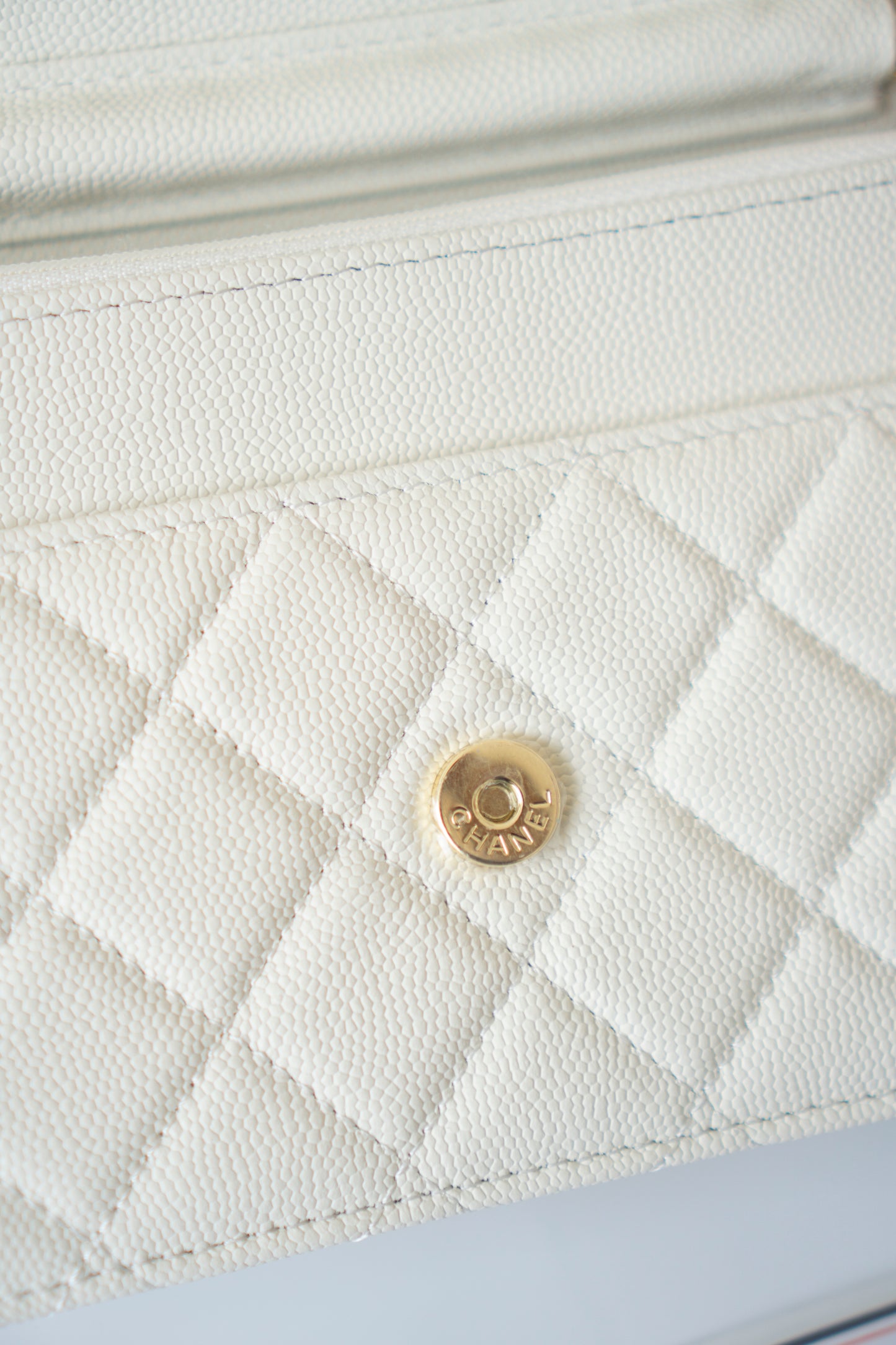 Classic WOC – White Caviar with Light Gold Hardware