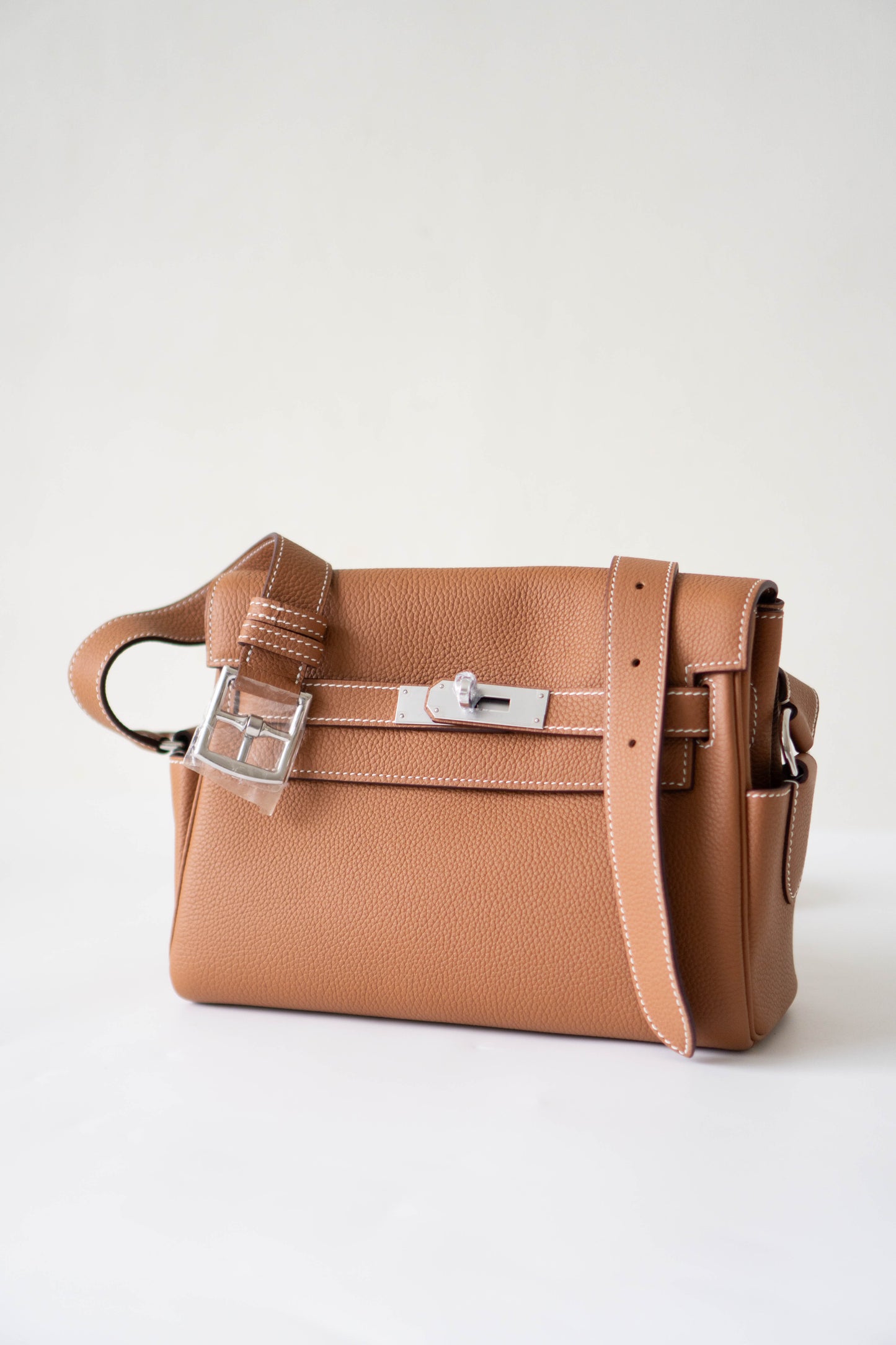 KL Messenger PM – Gold Clemence Leather with Palladium Hardware