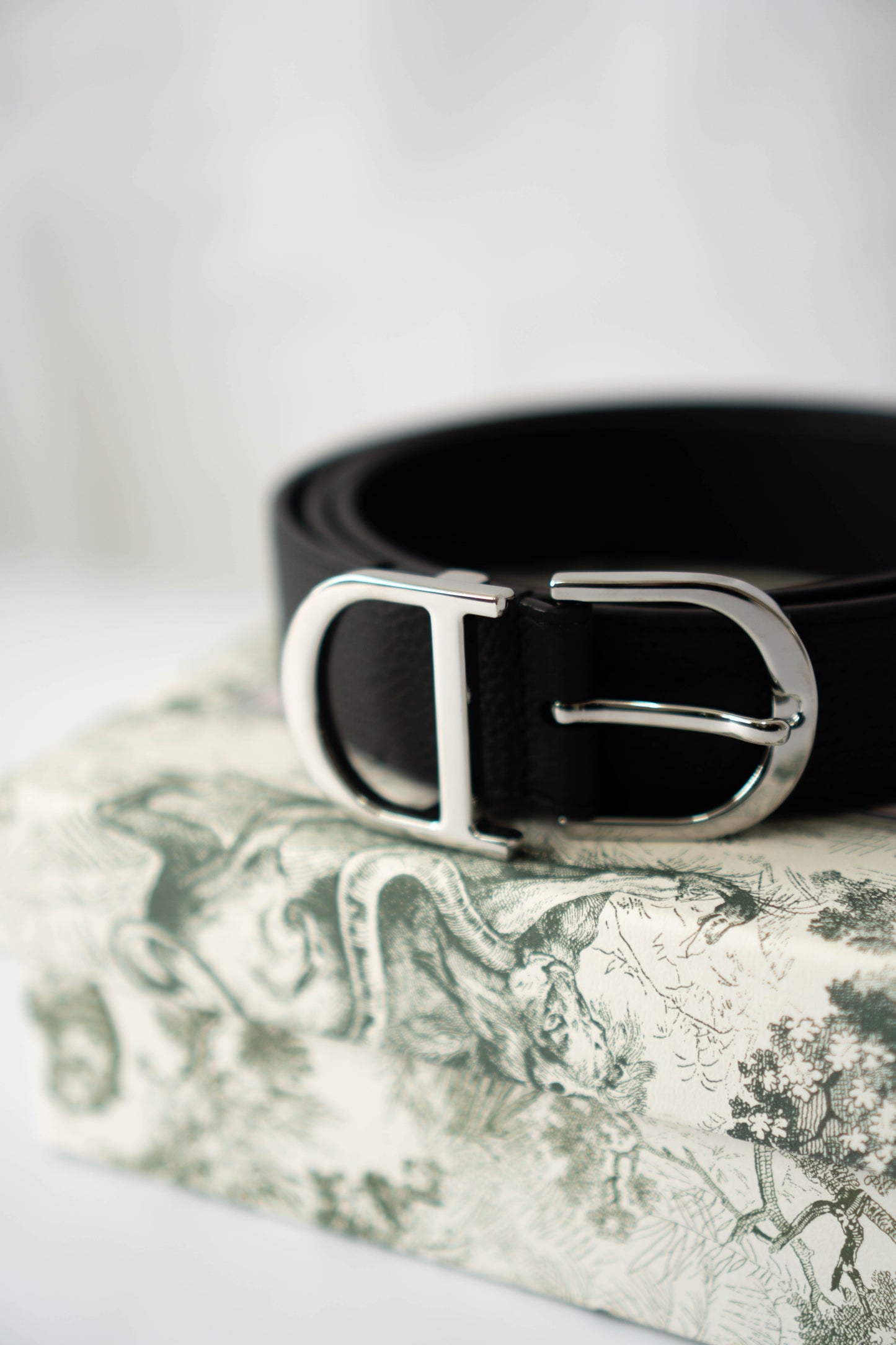 Leather Belt – Black Taurillon with Palladium Buckle