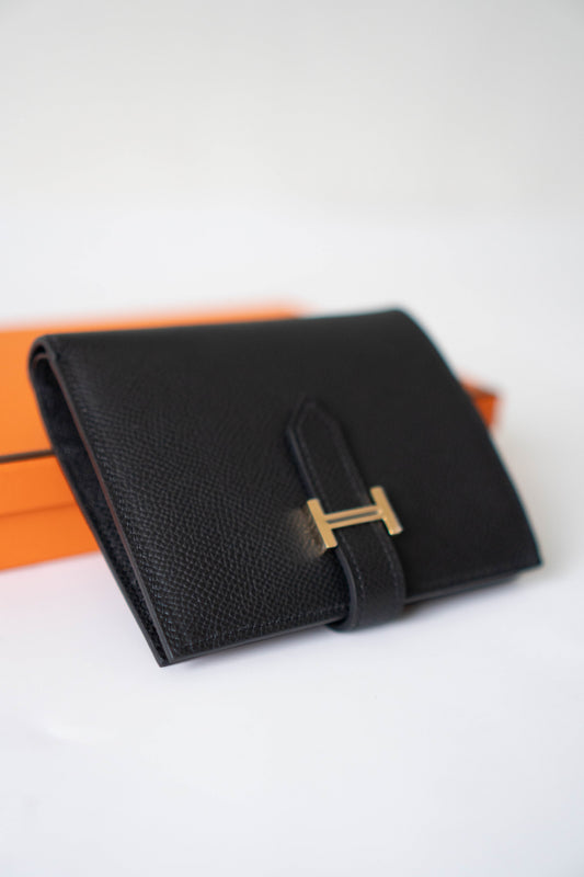 Bearn Compact Wallet – Black Epsom Leather with Gold Hardware