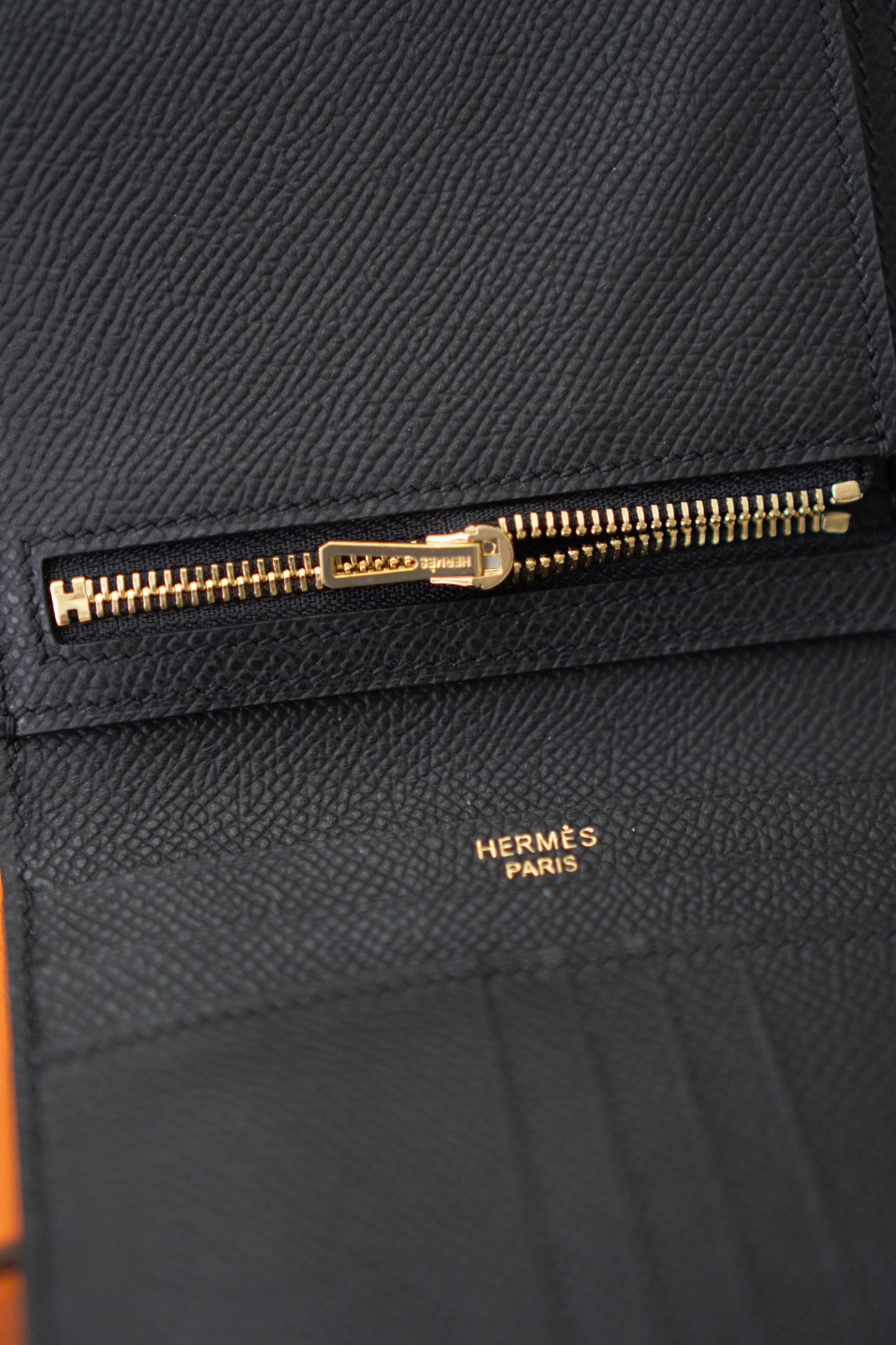 Bearn Compact Wallet – Black Epsom Leather with Gold Hardware