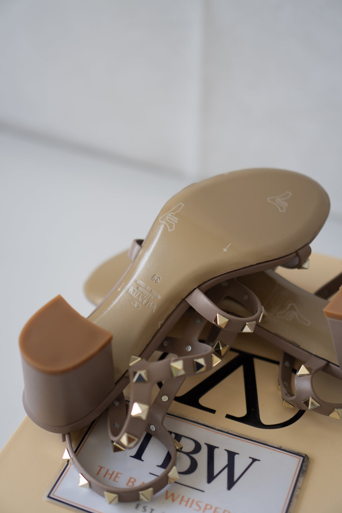 Rockstud Caged Block-Heel Sandals – Taupe / Warm Beige Leather