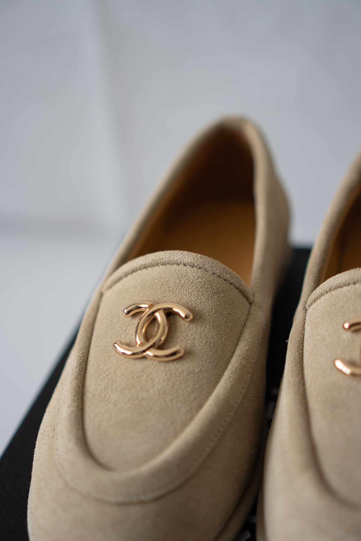 Suede Loafers – Beige Suede