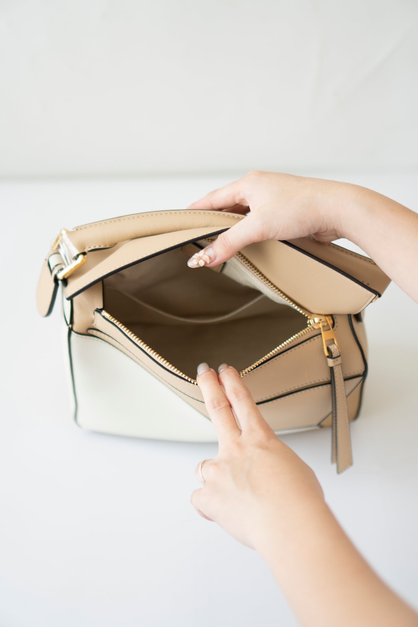 Small Puzzle Bag – Dusty Beige & Soft White
