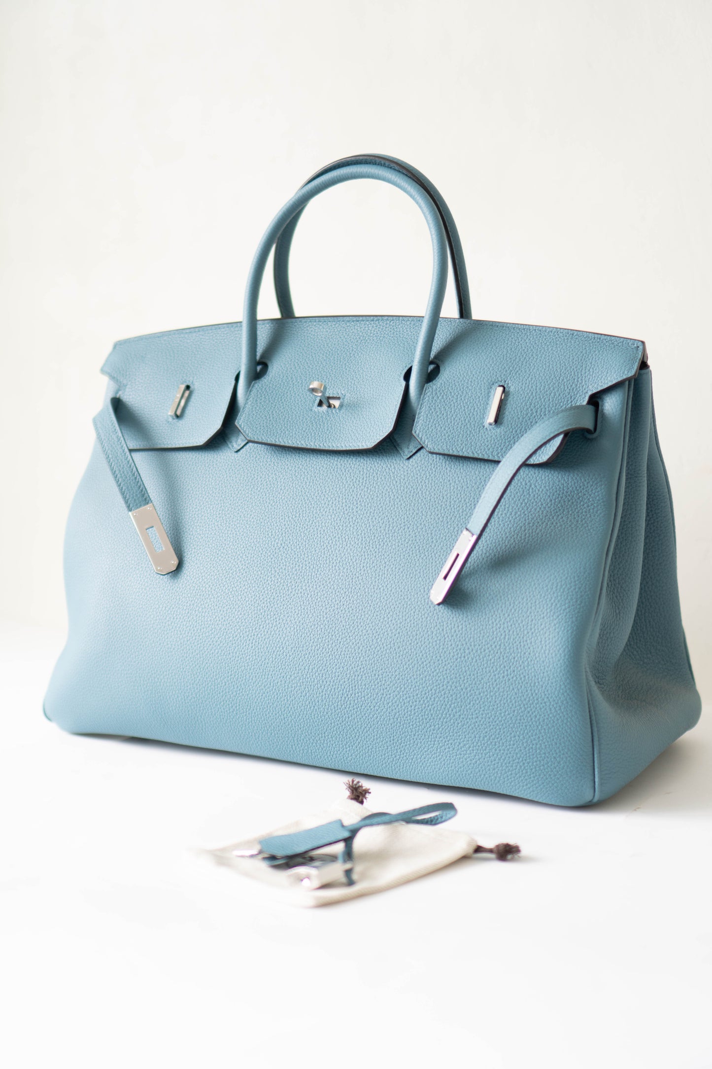 BK 40 – Blue Jean Togo Leather with Palladium Hardware
