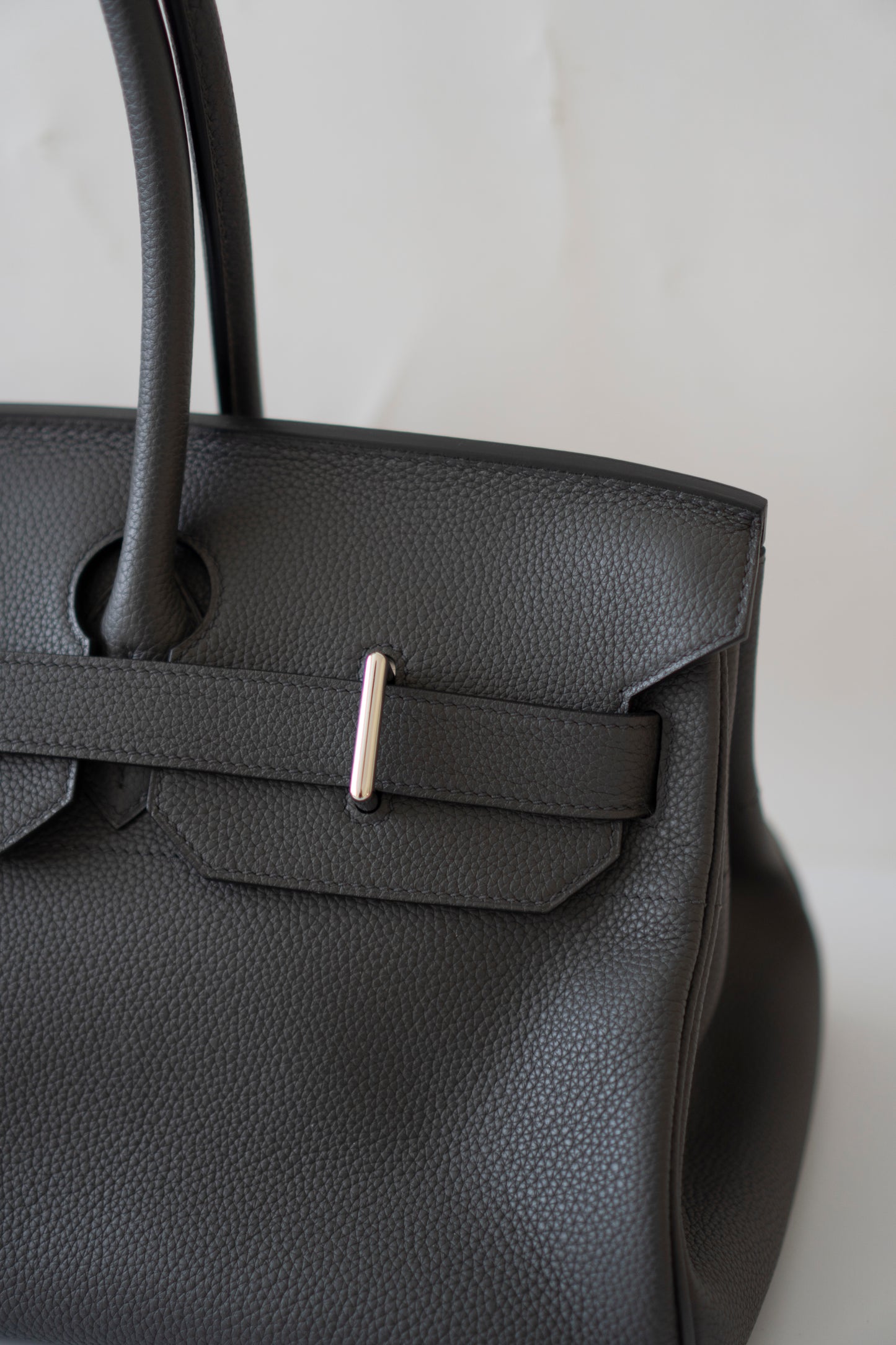 BK Shoulder Bag 42 – Graphite with Palladium Hardware (No Logo)