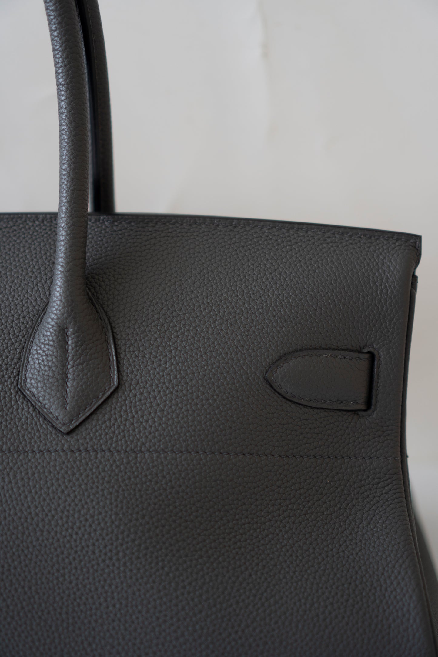 BK Shoulder Bag 42 – Graphite with Palladium Hardware (No Logo)