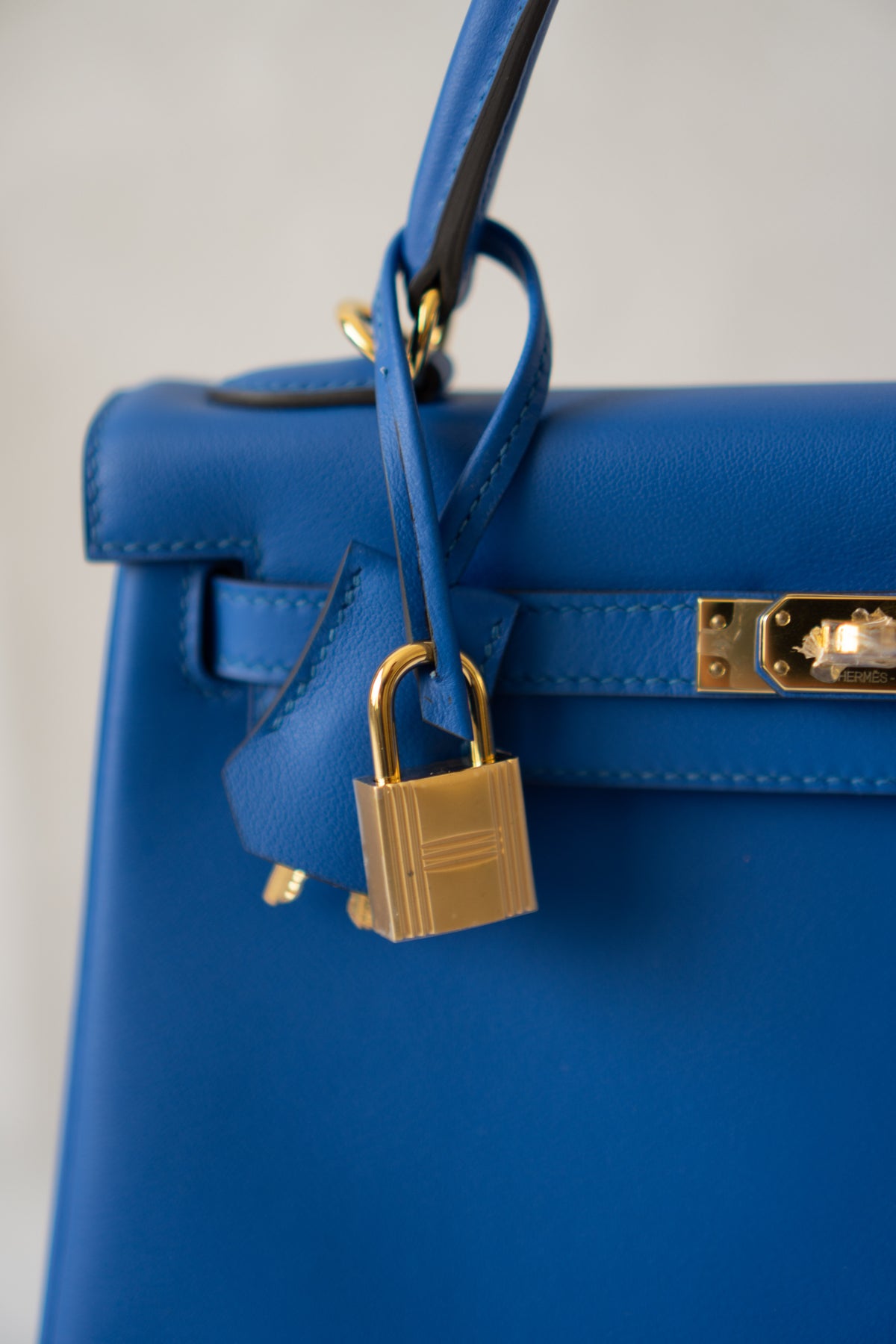 KL 25 Sellier – Blue France Swift Leather with Gold Hardware