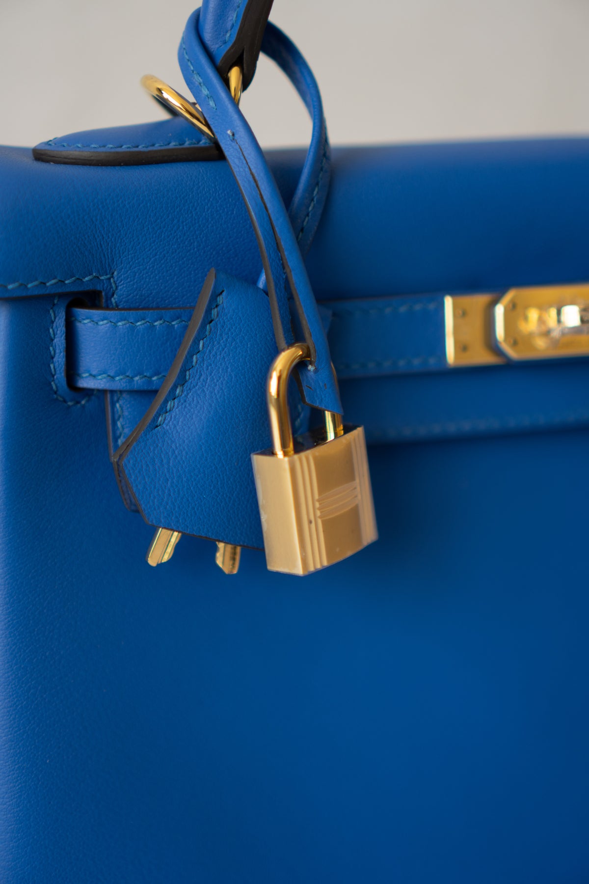 KL 25 Sellier – Blue France Swift Leather with Gold Hardware