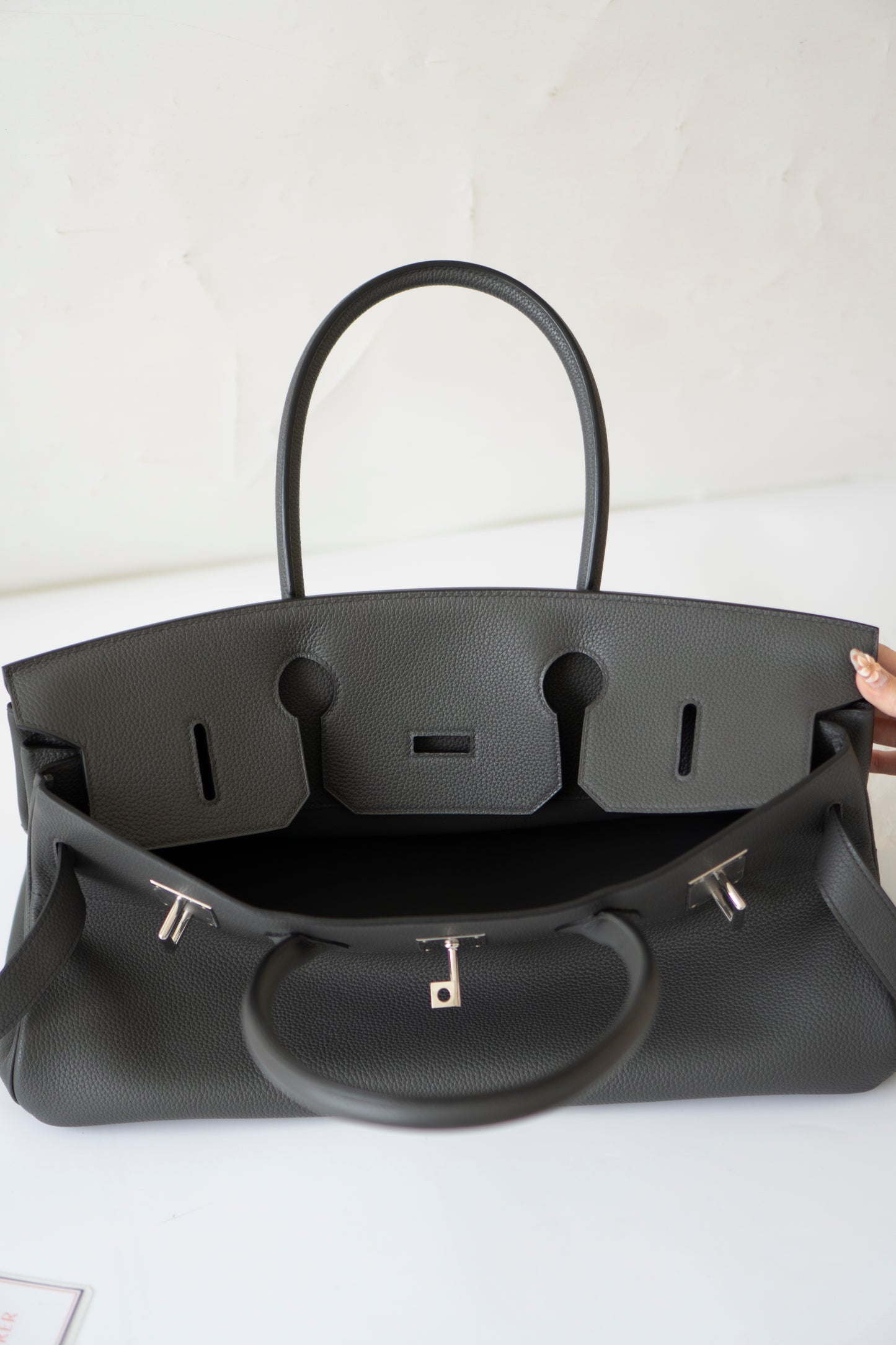 BK Shoulder Bag 42 – Graphite with Palladium Hardware (No Logo)