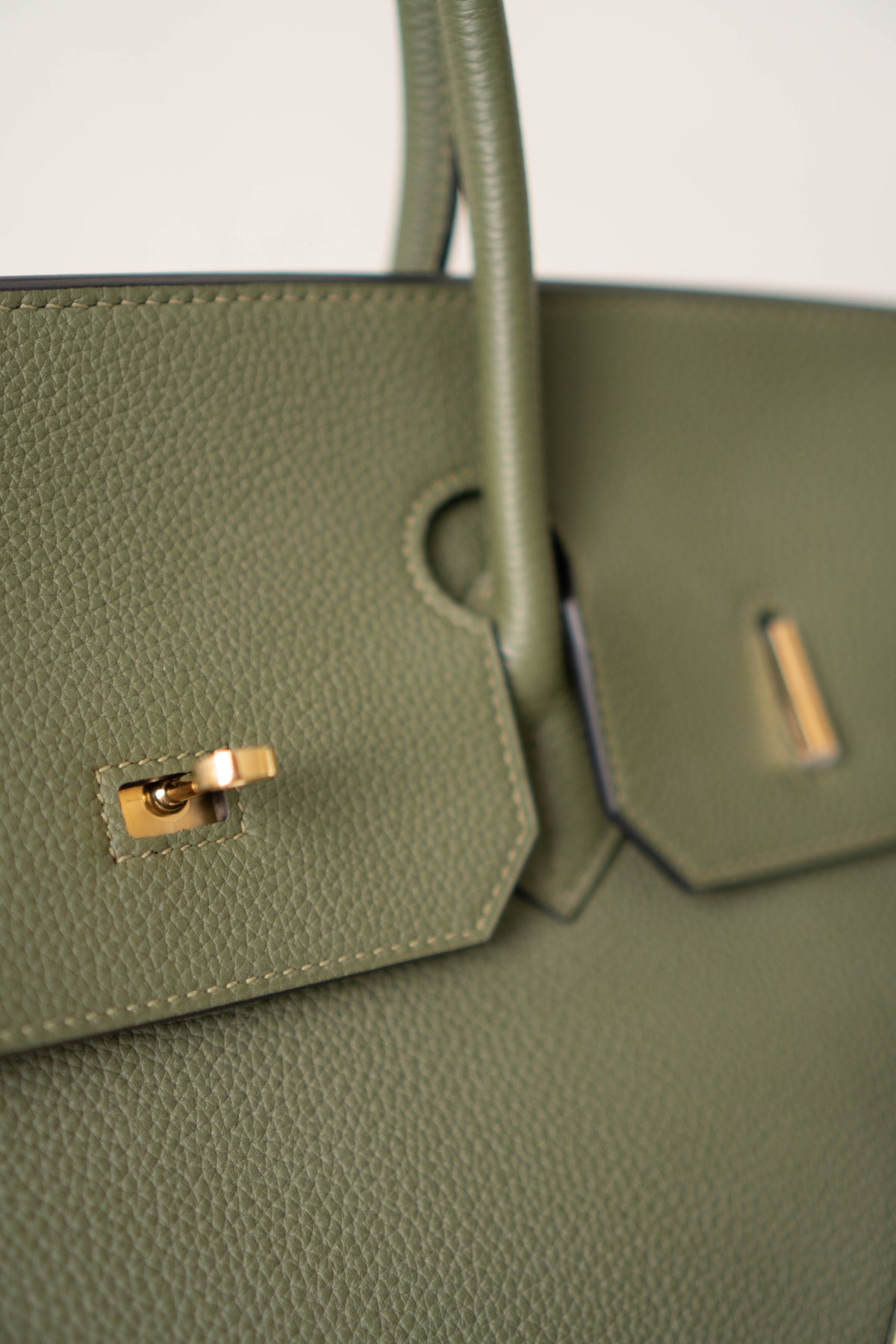 BK 40 in Canopee with Gold Hardware