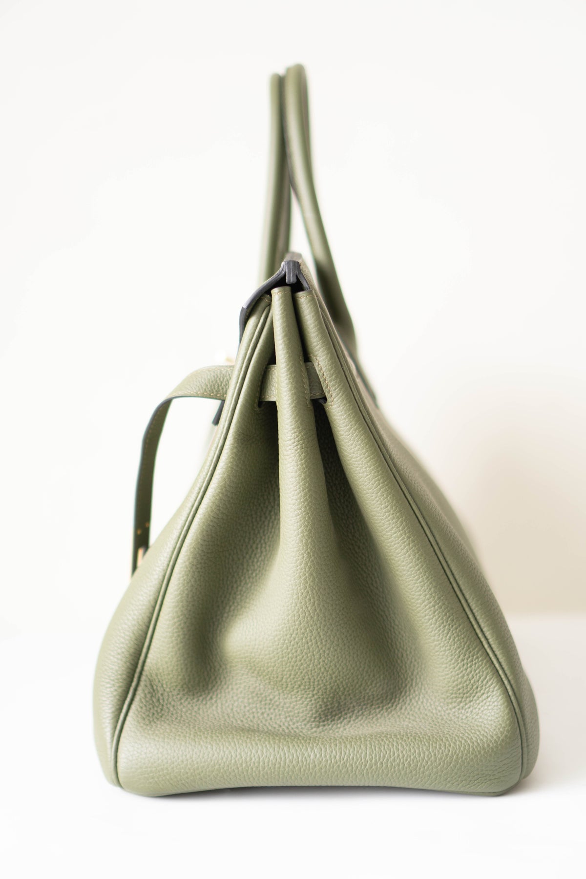 BK 40 in Canopee with Gold Hardware