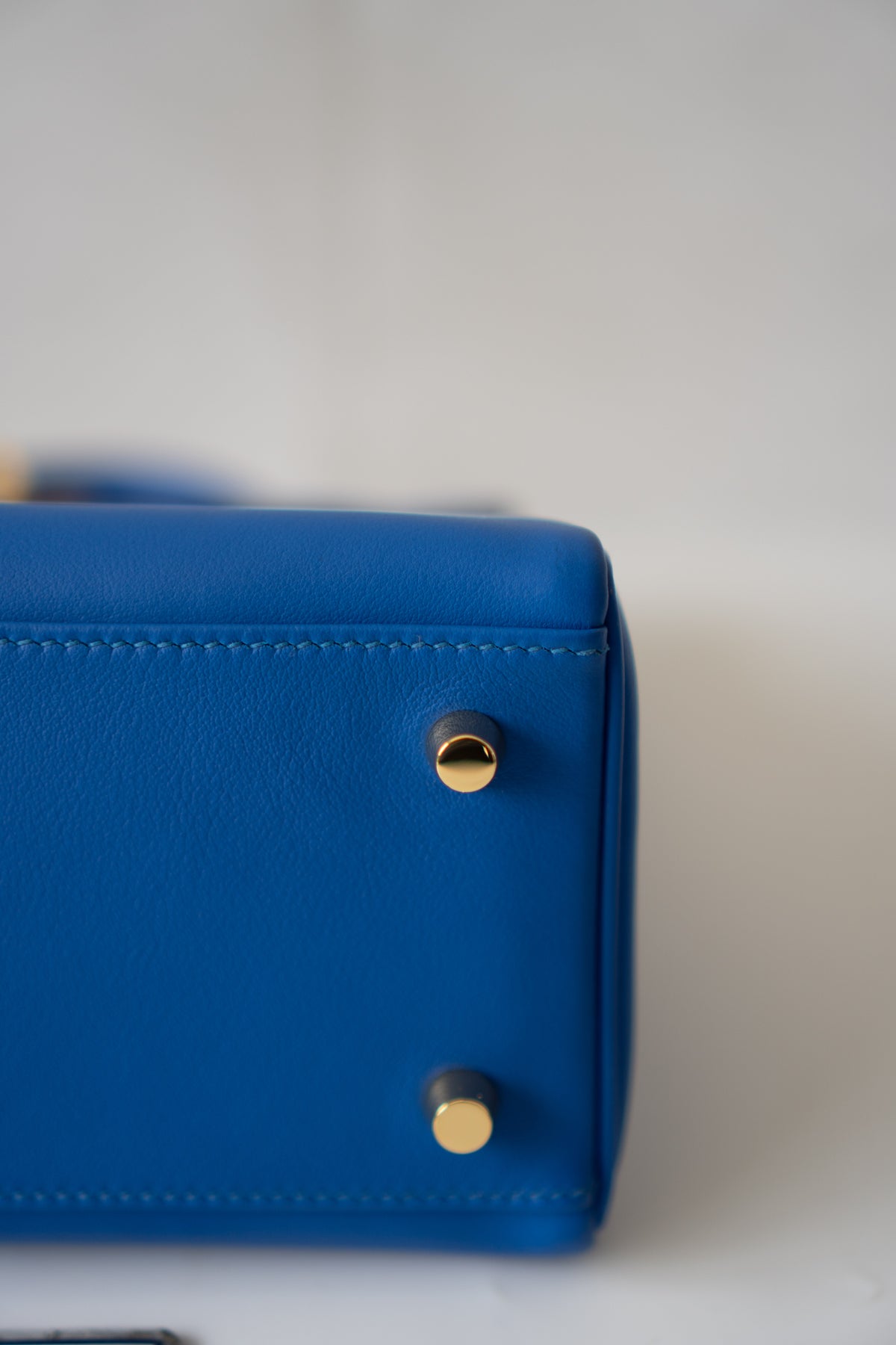KL 25 Sellier – Blue France Swift Leather with Gold Hardware