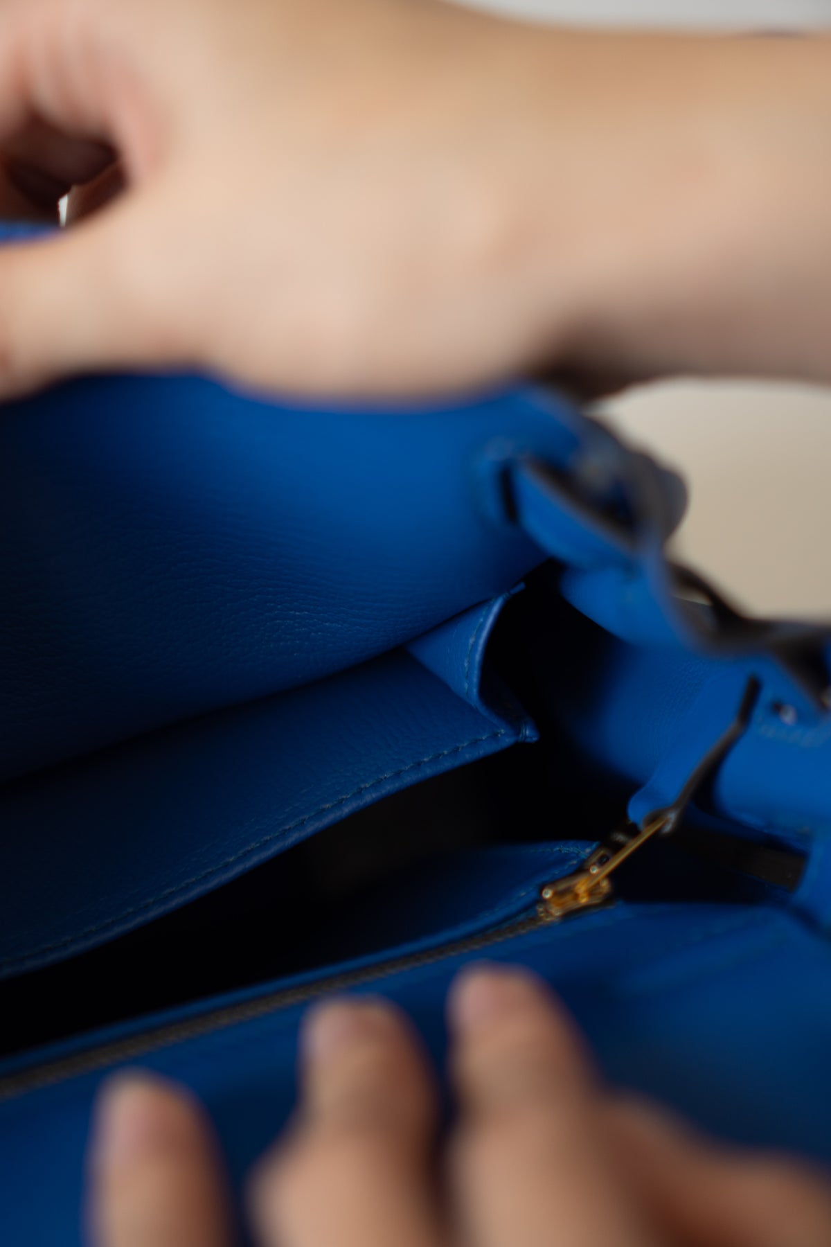 KL 25 Sellier – Blue France Swift Leather with Gold Hardware
