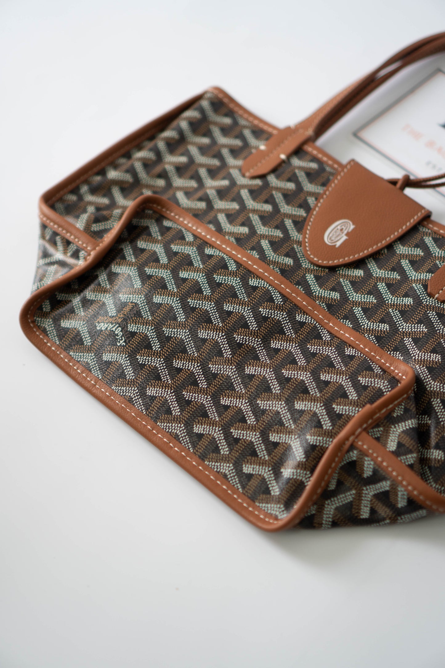 Mini Anjou – Black & Tan Goyrdine Canvas