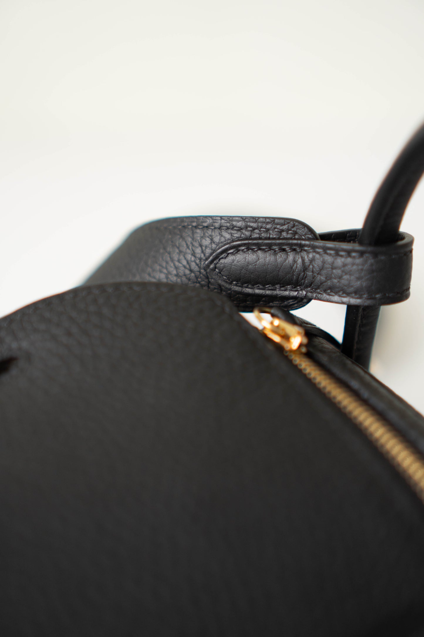 Mini Lind – Black Clemence Leather with Gold Hardware