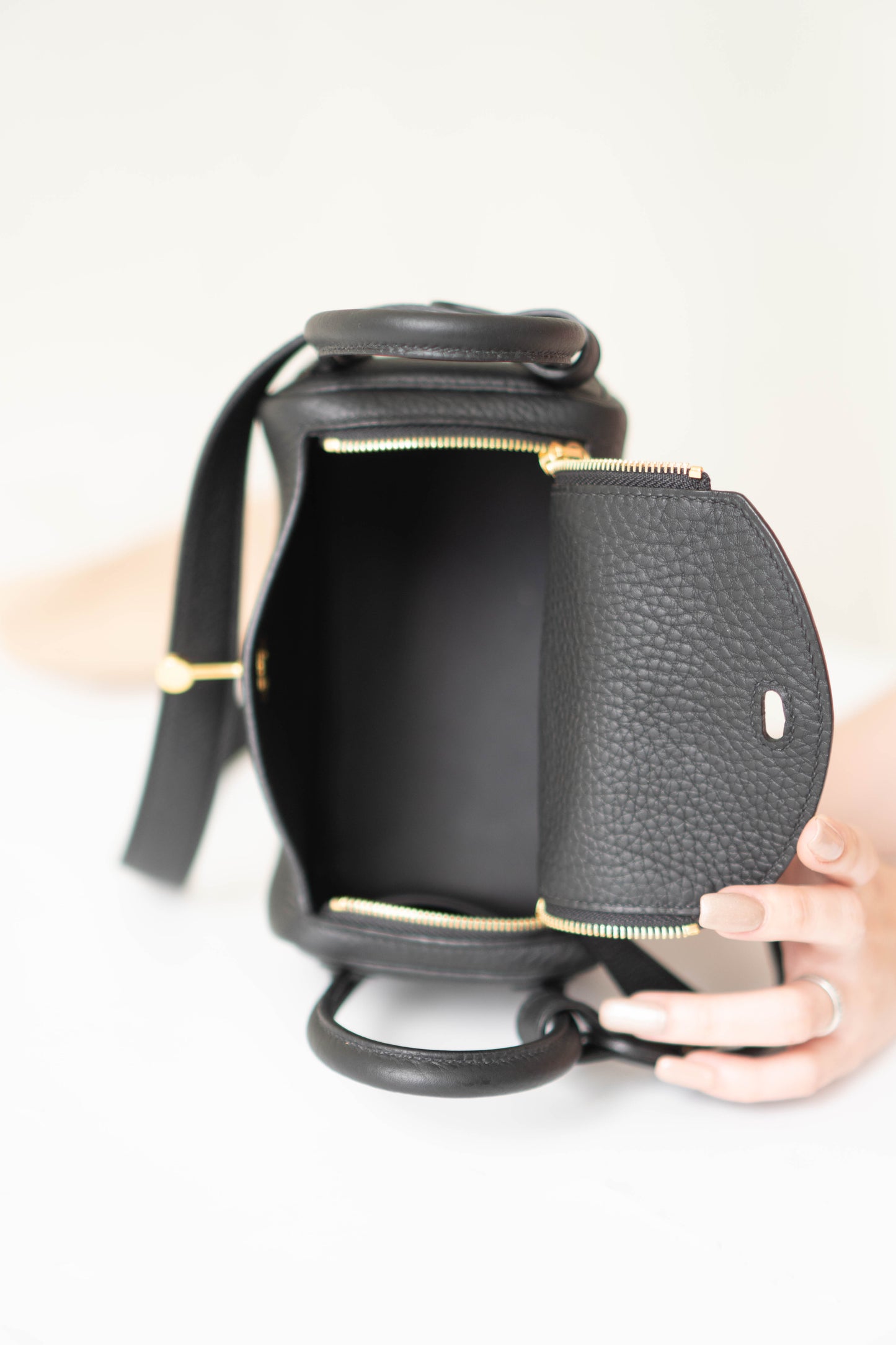 Mini Lind – Black Clemence Leather with Gold Hardware