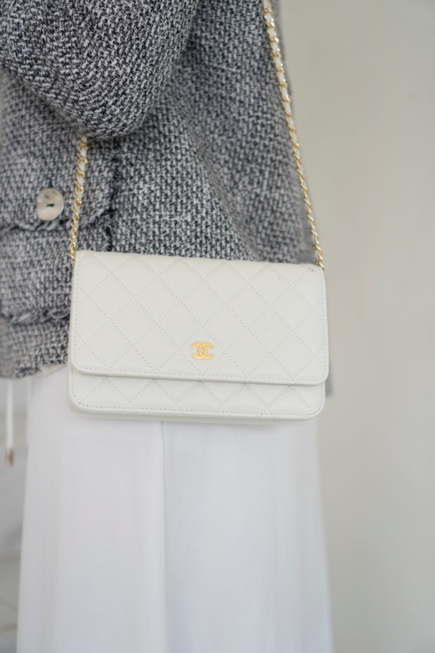 Classic WOC – White Caviar with Light Gold Hardware
