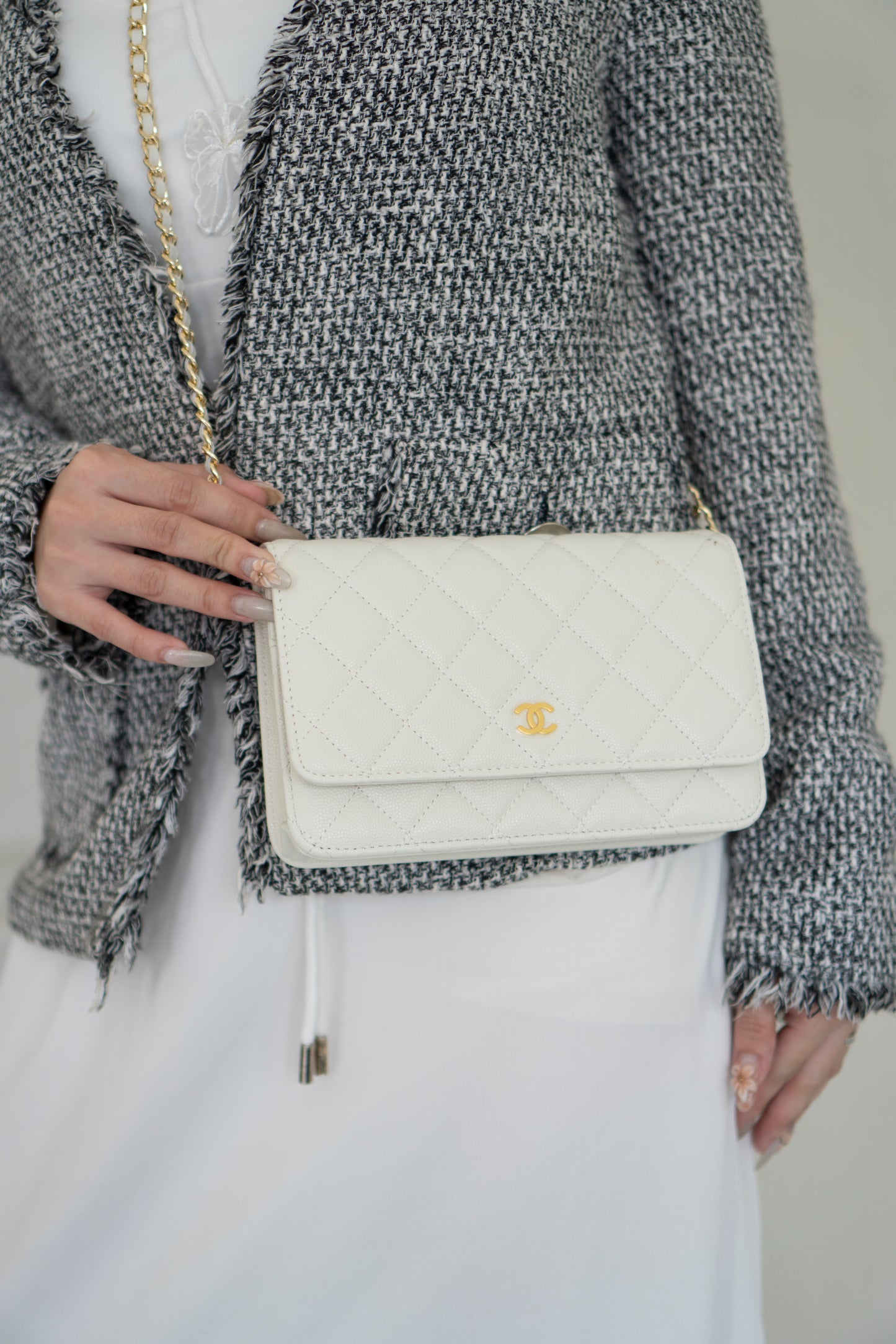 Classic WOC – White Caviar with Light Gold Hardware