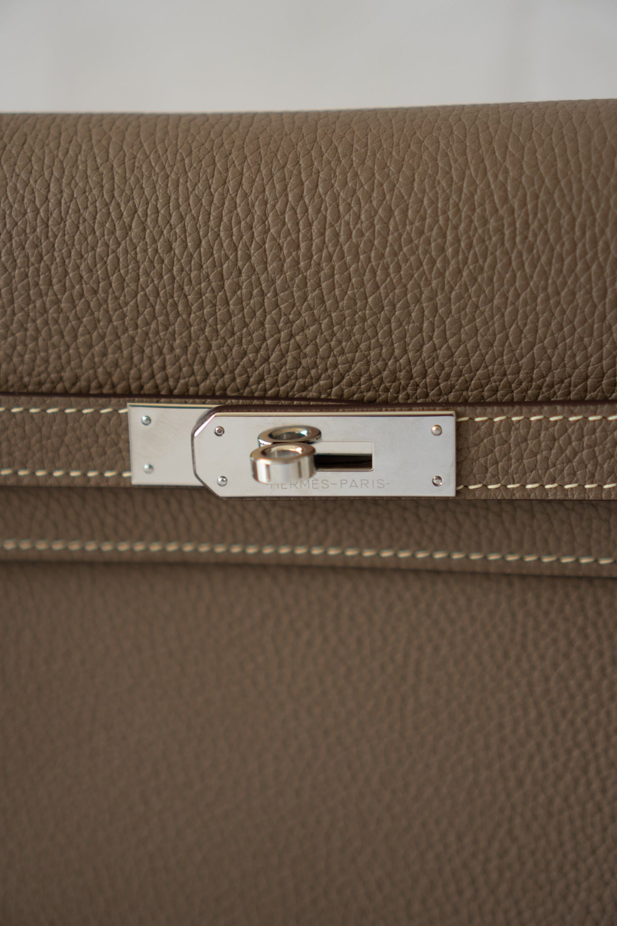 KL Danse – Etoupe Togo Leather with Palladium Hardware