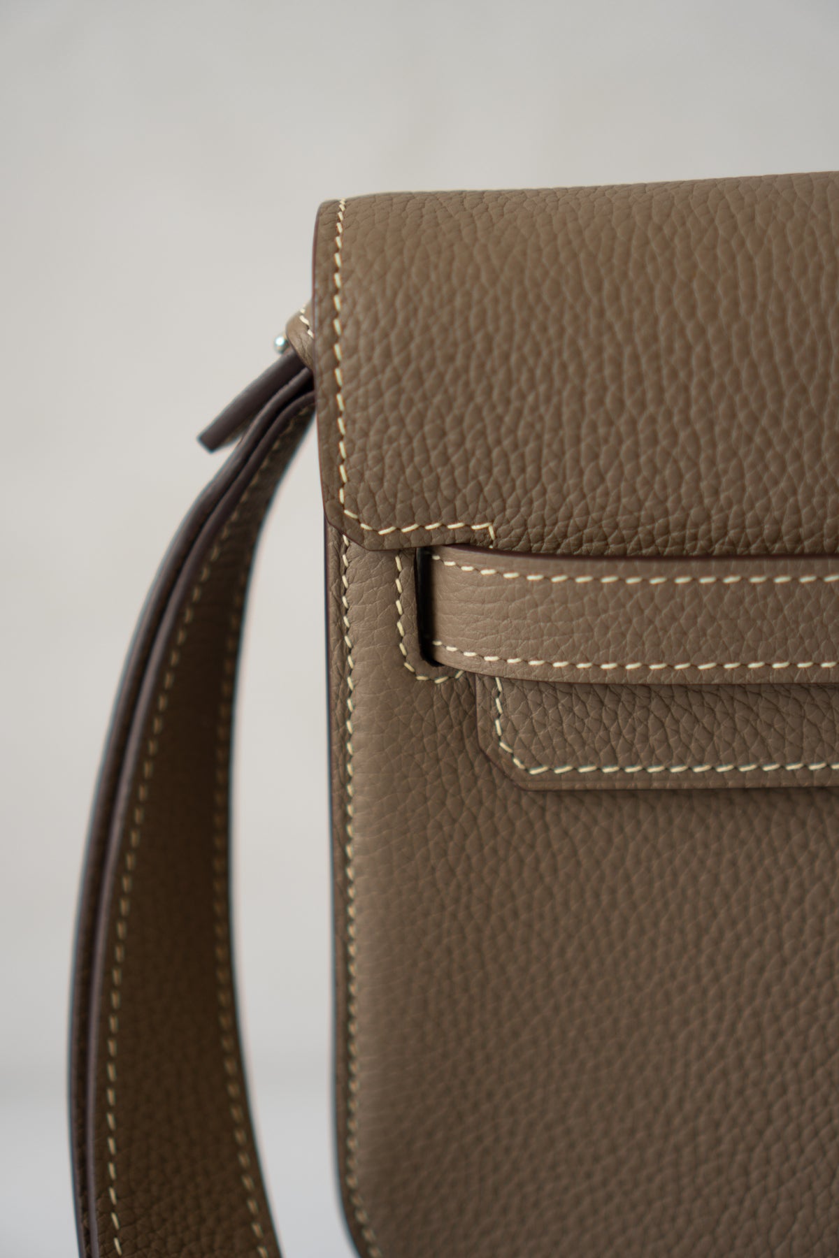 KL Danse – Etoupe Togo Leather with Palladium Hardware