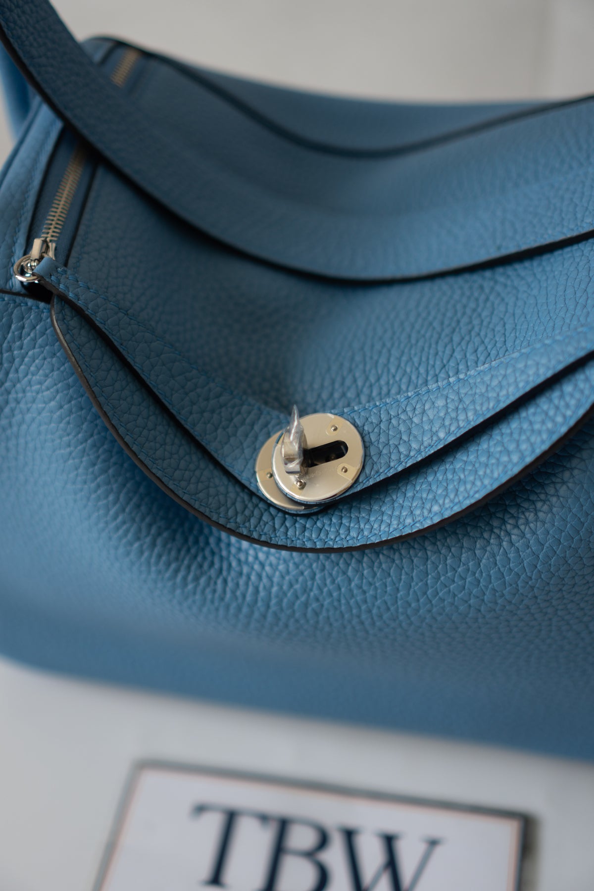 Lind 26 – Blue Paradis Clemence Leather with Palladium Hardware