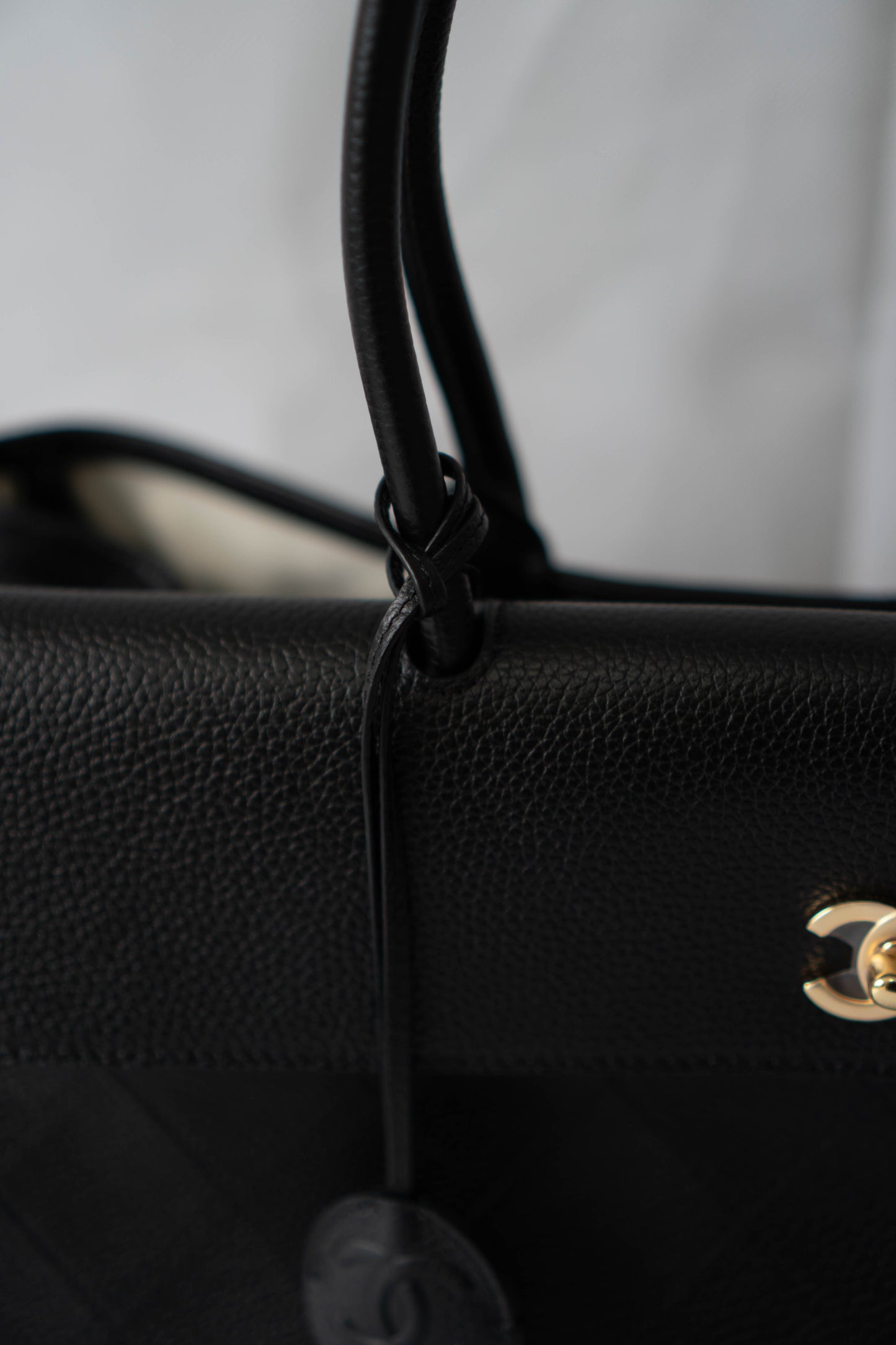 Large East-West Shopping Tote – Black Caviar with Gold Hardware