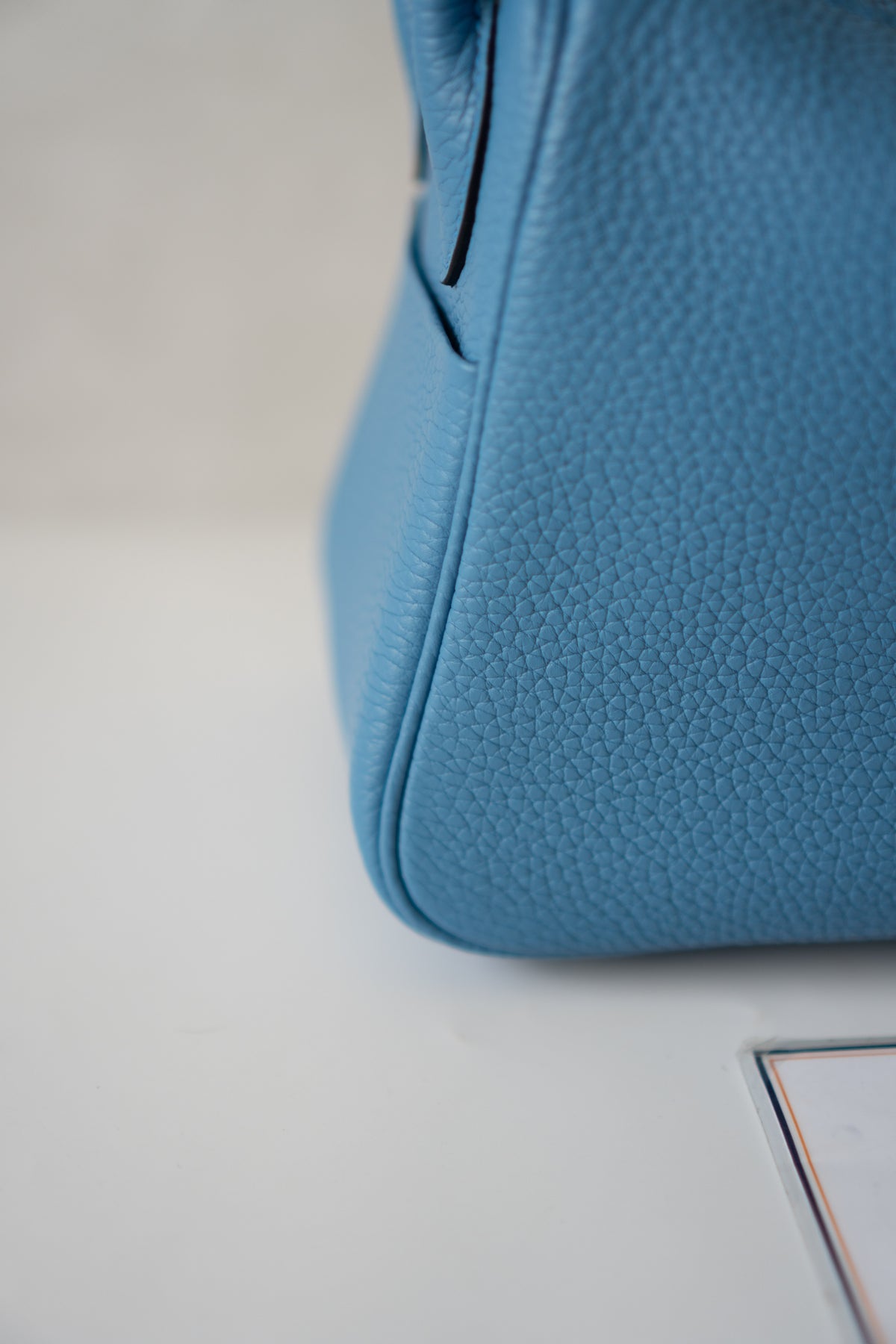 Lind 26 – Blue Paradis Clemence Leather with Palladium Hardware