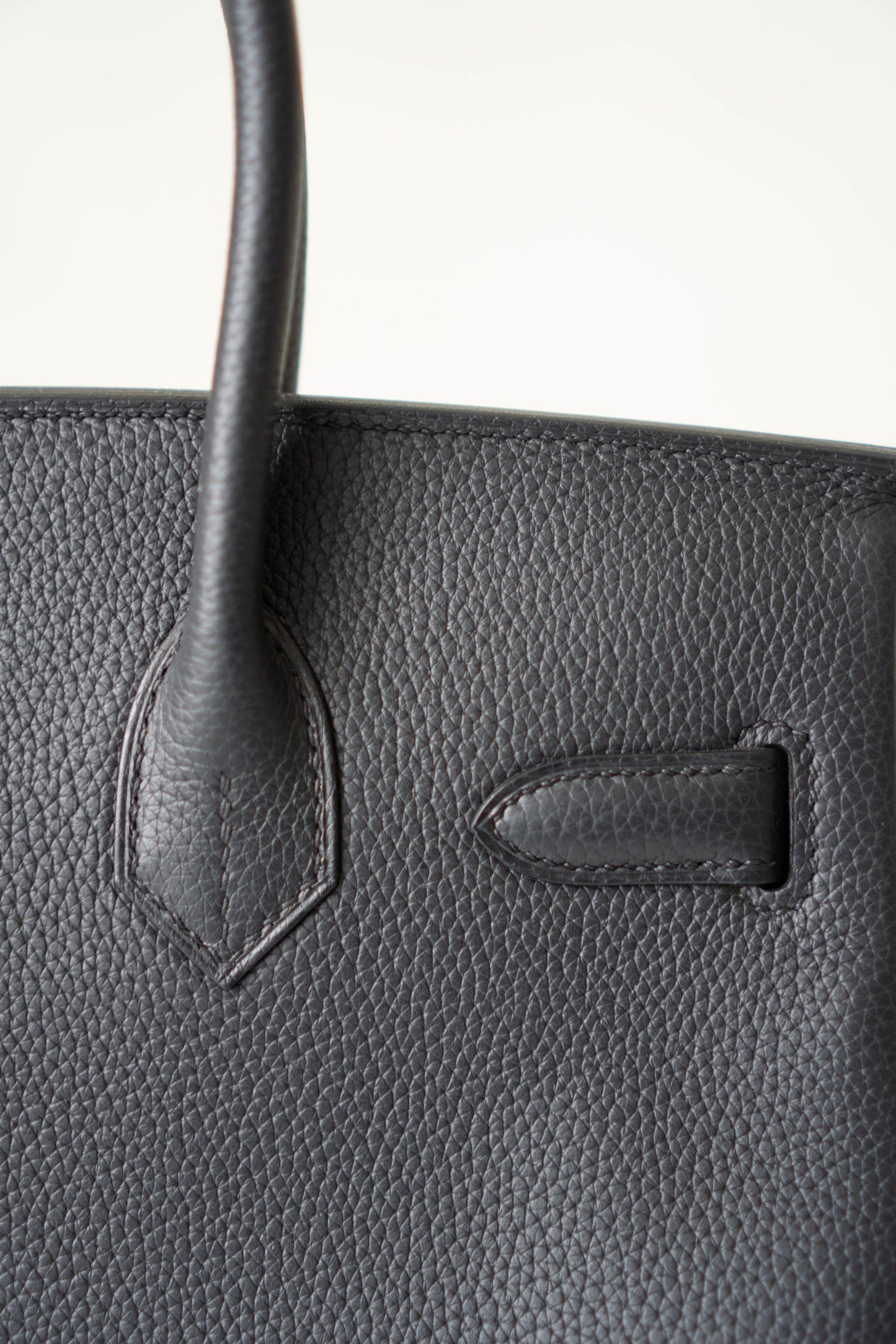 BK 30 – Black Togo Leather with Gold Hardware