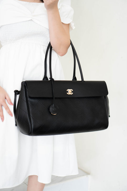 Large East-West Shopping Tote – Black Caviar with Gold Hardware