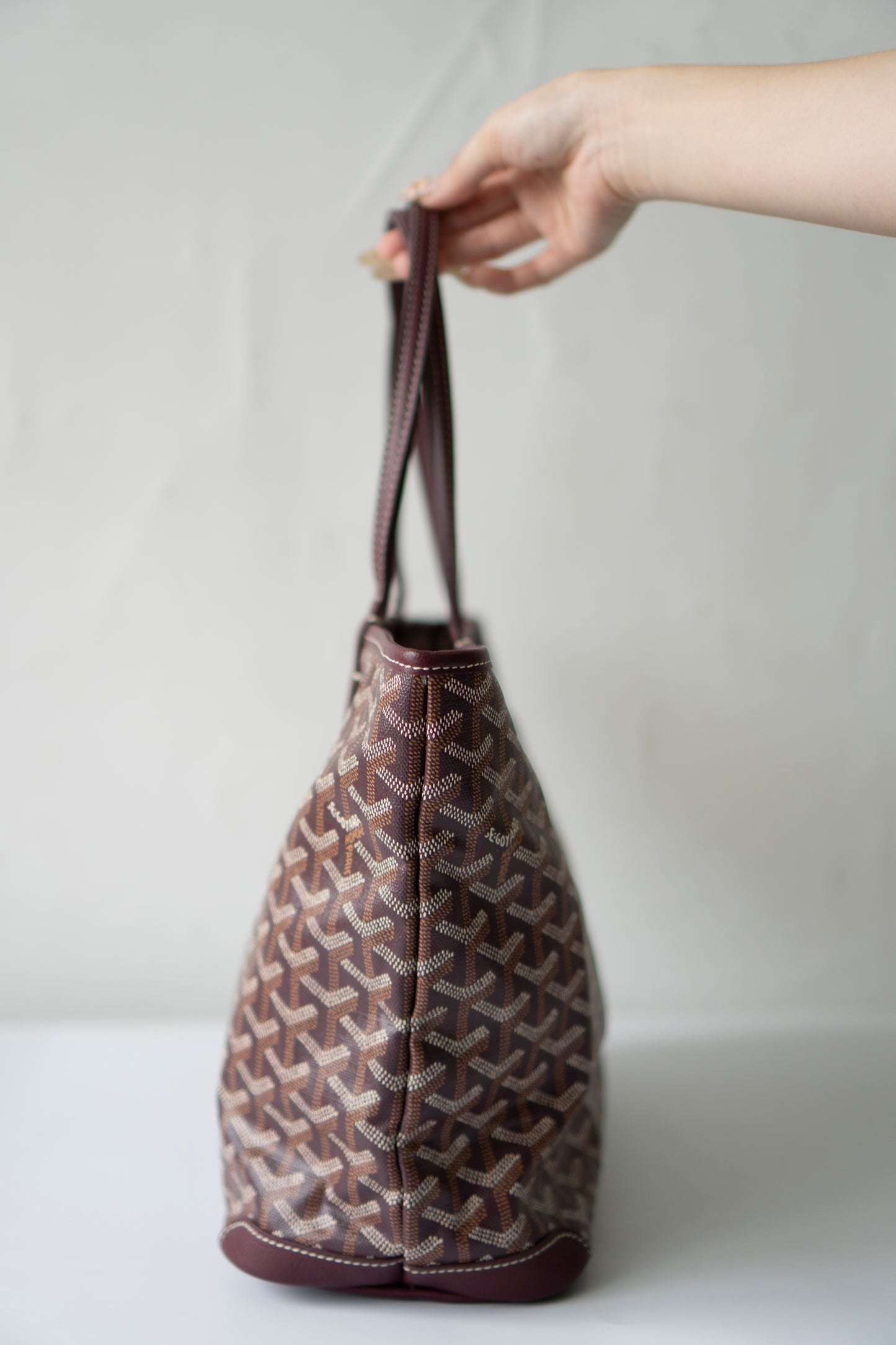 Artois PM – Burgundy Trim Coated Canvas Tote
