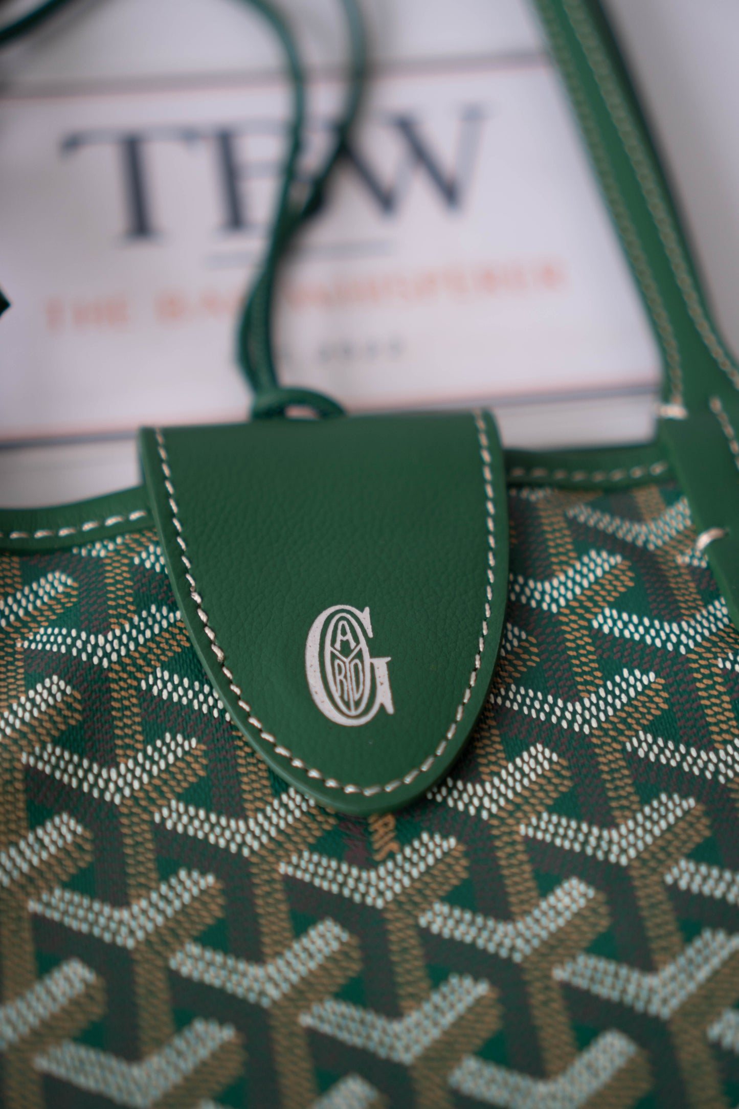 Mini Anjou – Green Goyrdine Canvas
