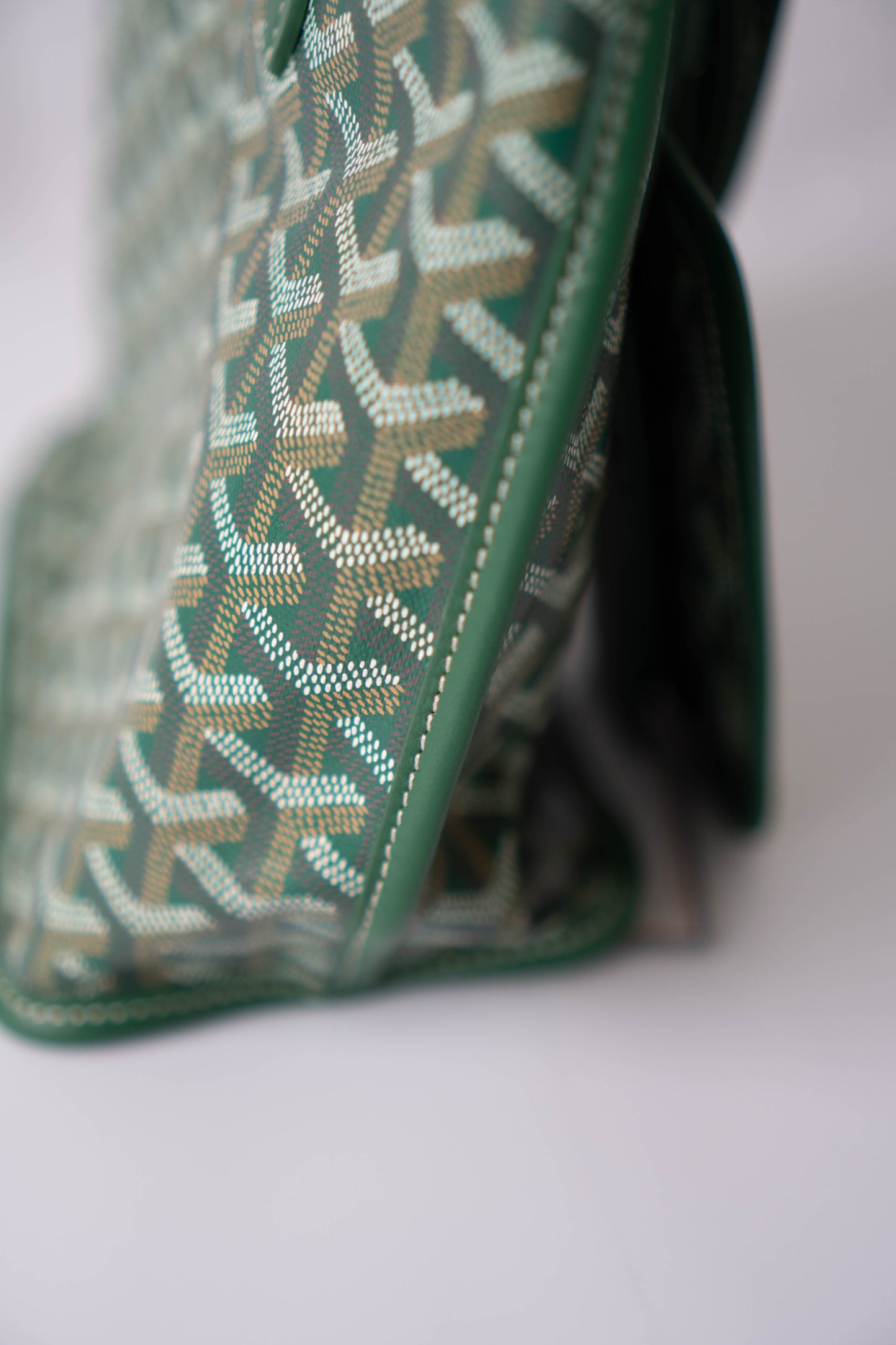 Mini Anjou – Green Goyrdine Canvas