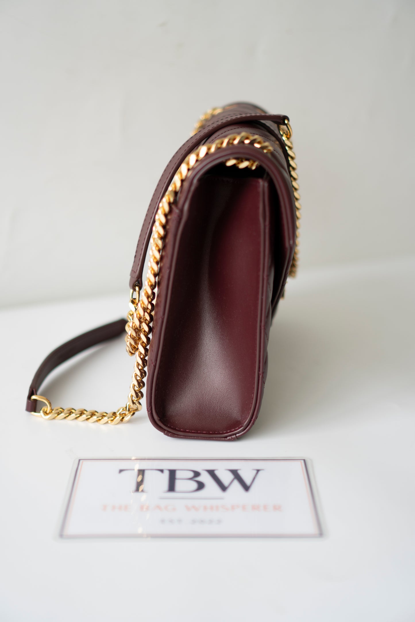 Envelope Medium – Burgundy Lambskin with Gold Hardware