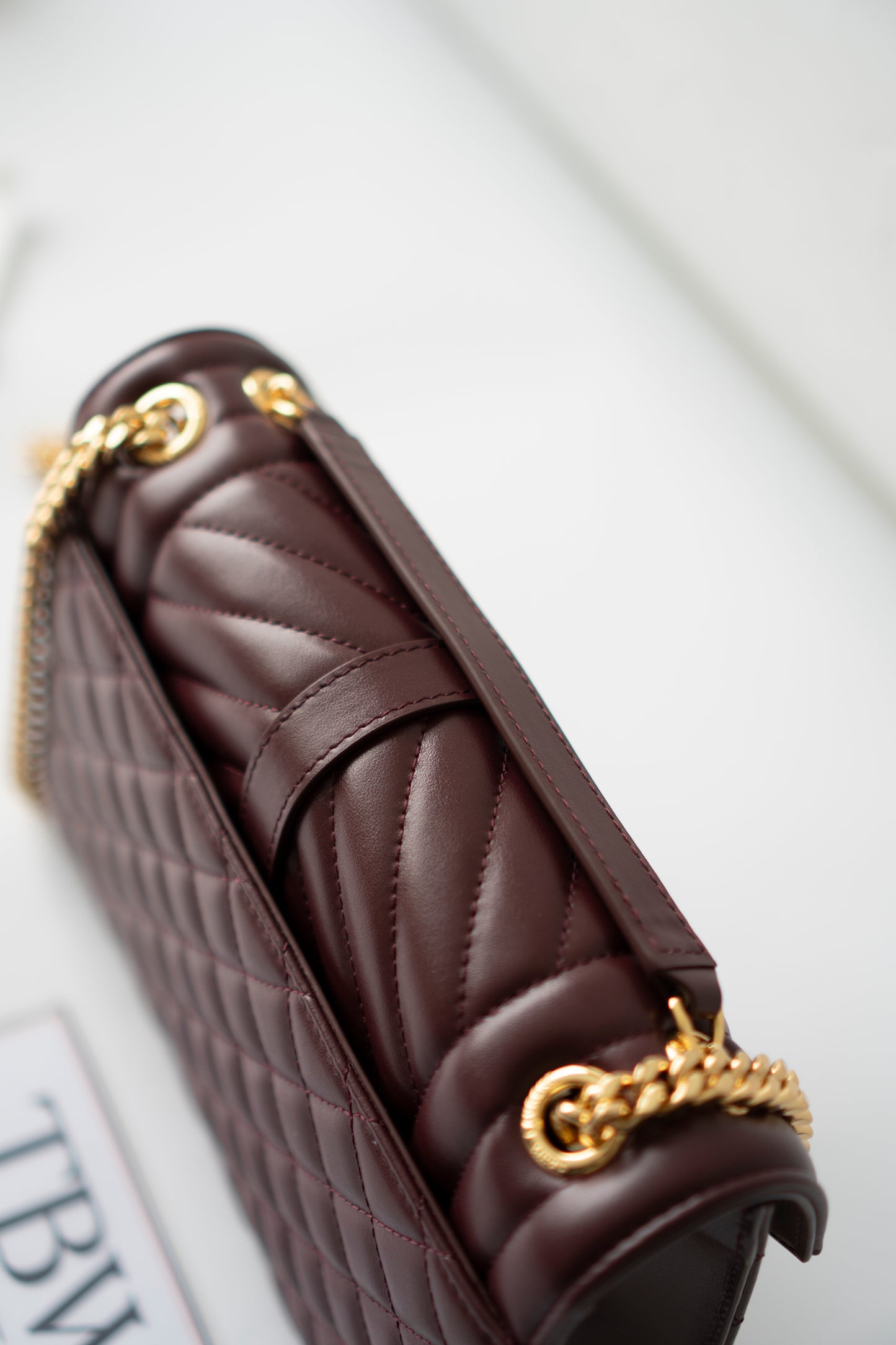 Envelope Medium – Burgundy Lambskin with Gold Hardware