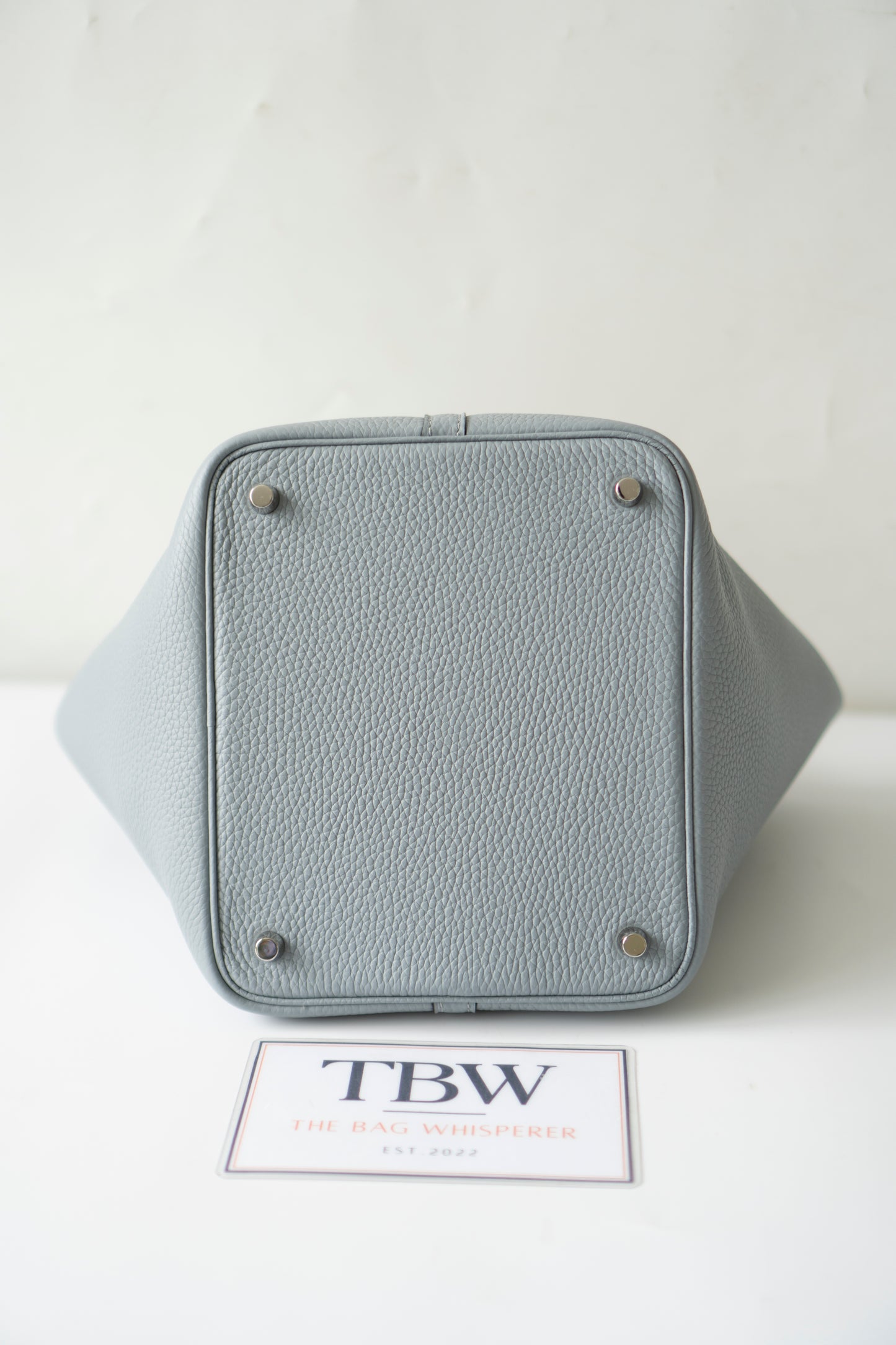 Pico 22 – Gris Pantin Clemence Leather with Palladium Hardware