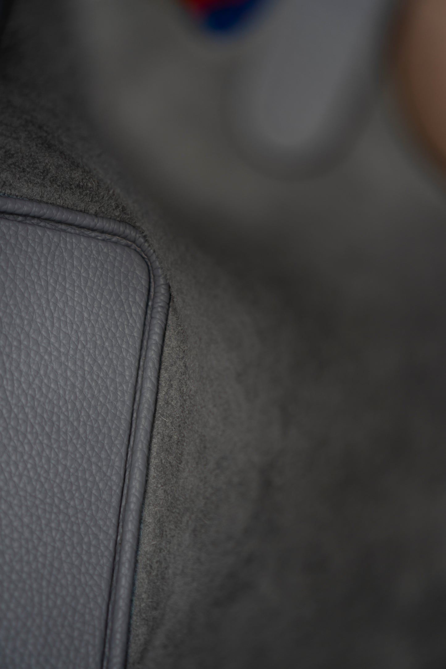 Pico 22 – Gris Pantin Clemence Leather with Palladium Hardware