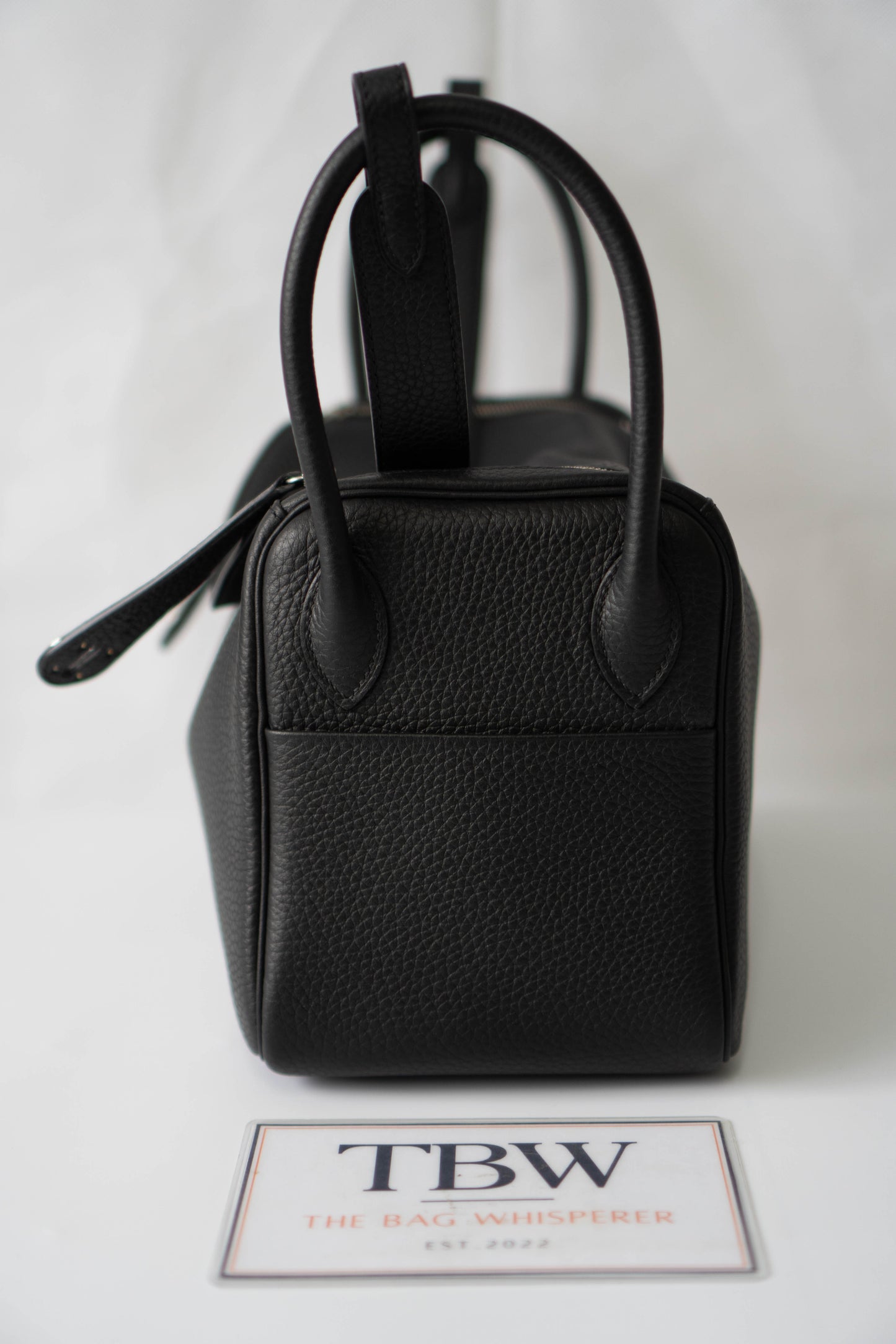 Lind 26 – Noir Clemence with Palladium Hardware