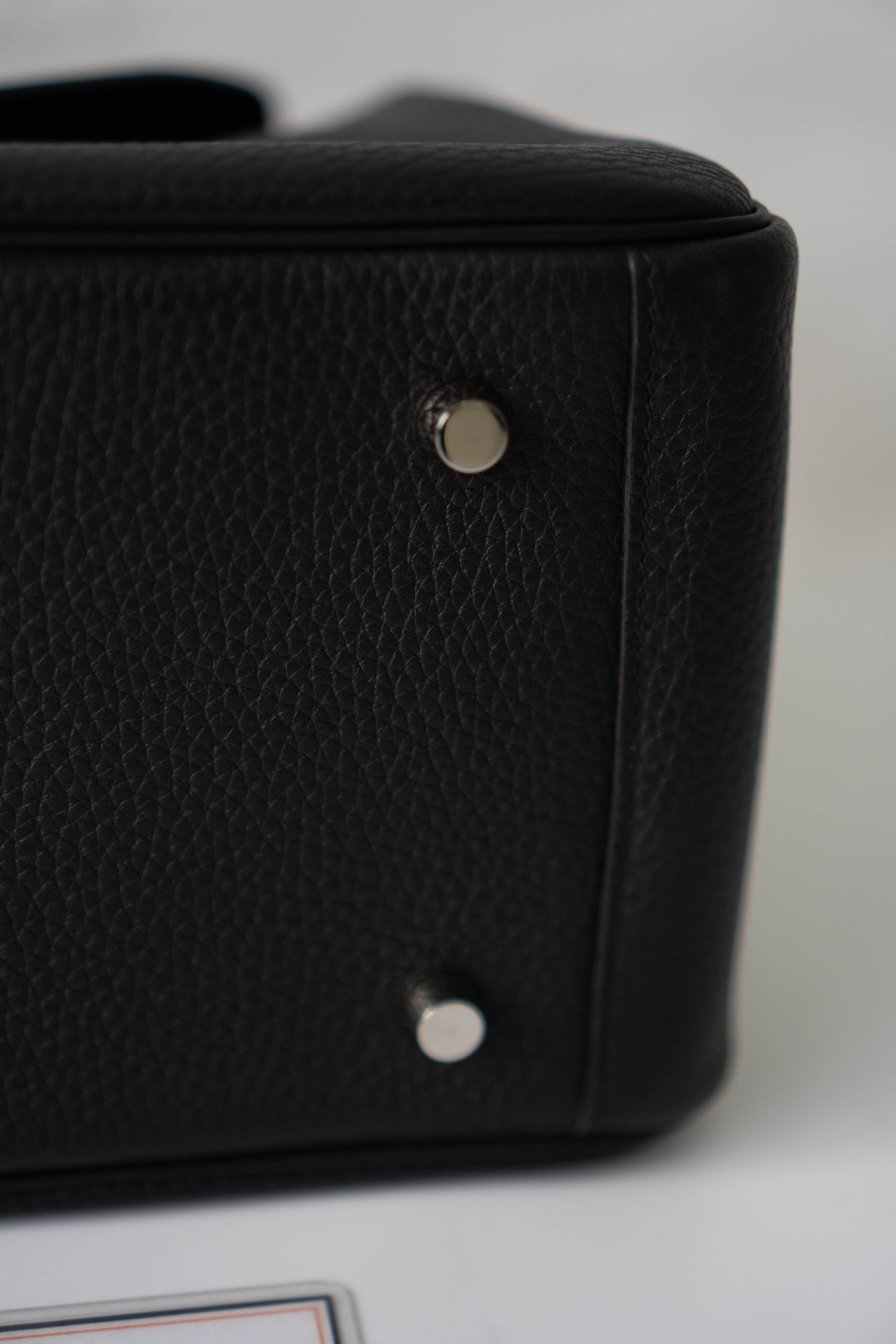 Lind 26 – Noir Clemence with Palladium Hardware